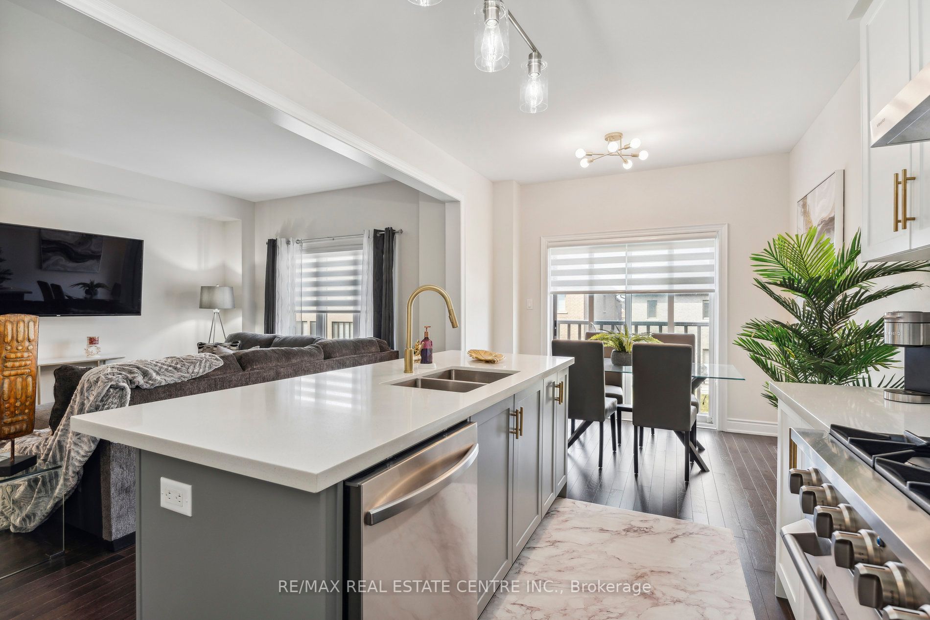 53 Janes Cres