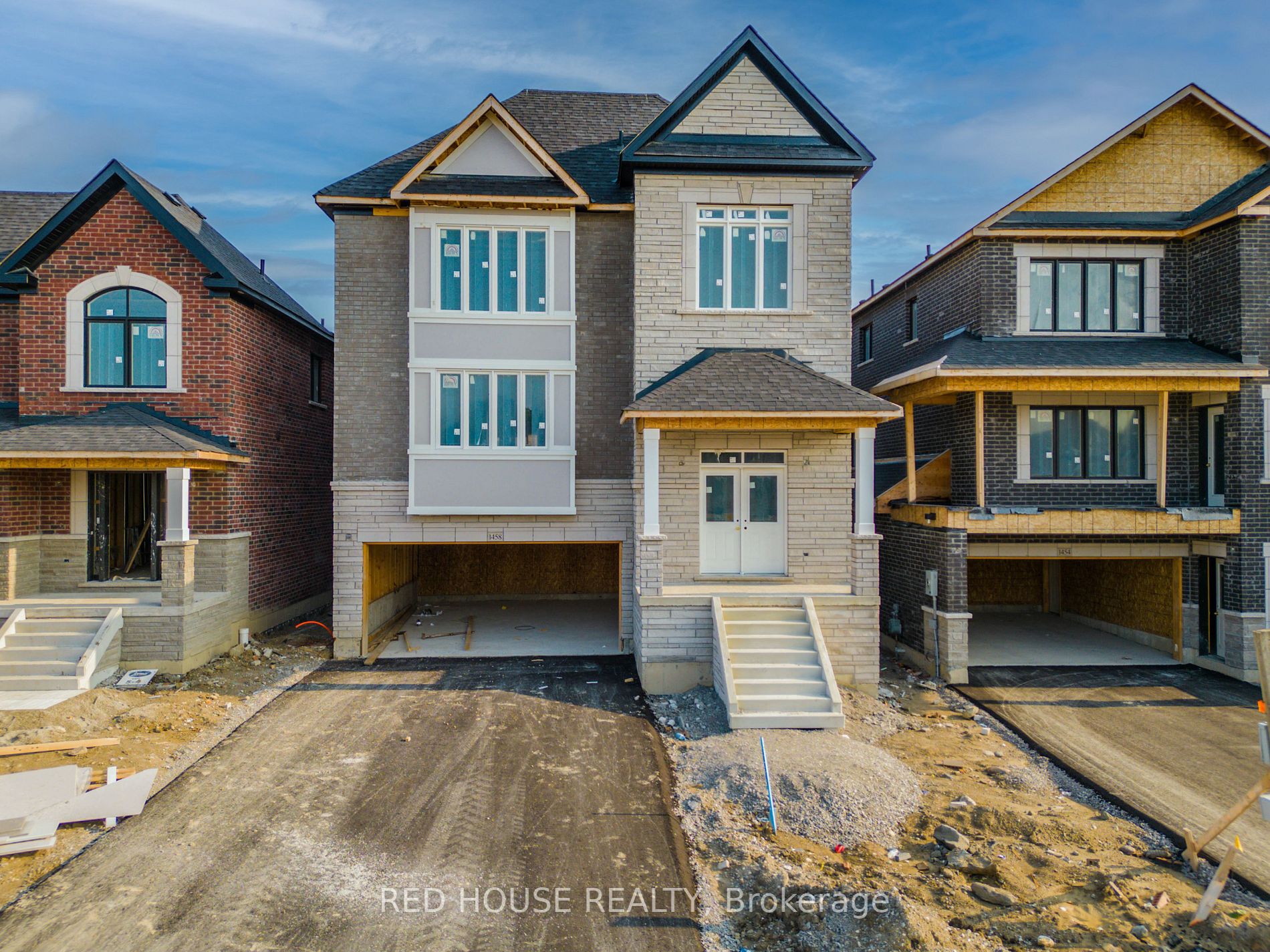 1458 Stovell Cres