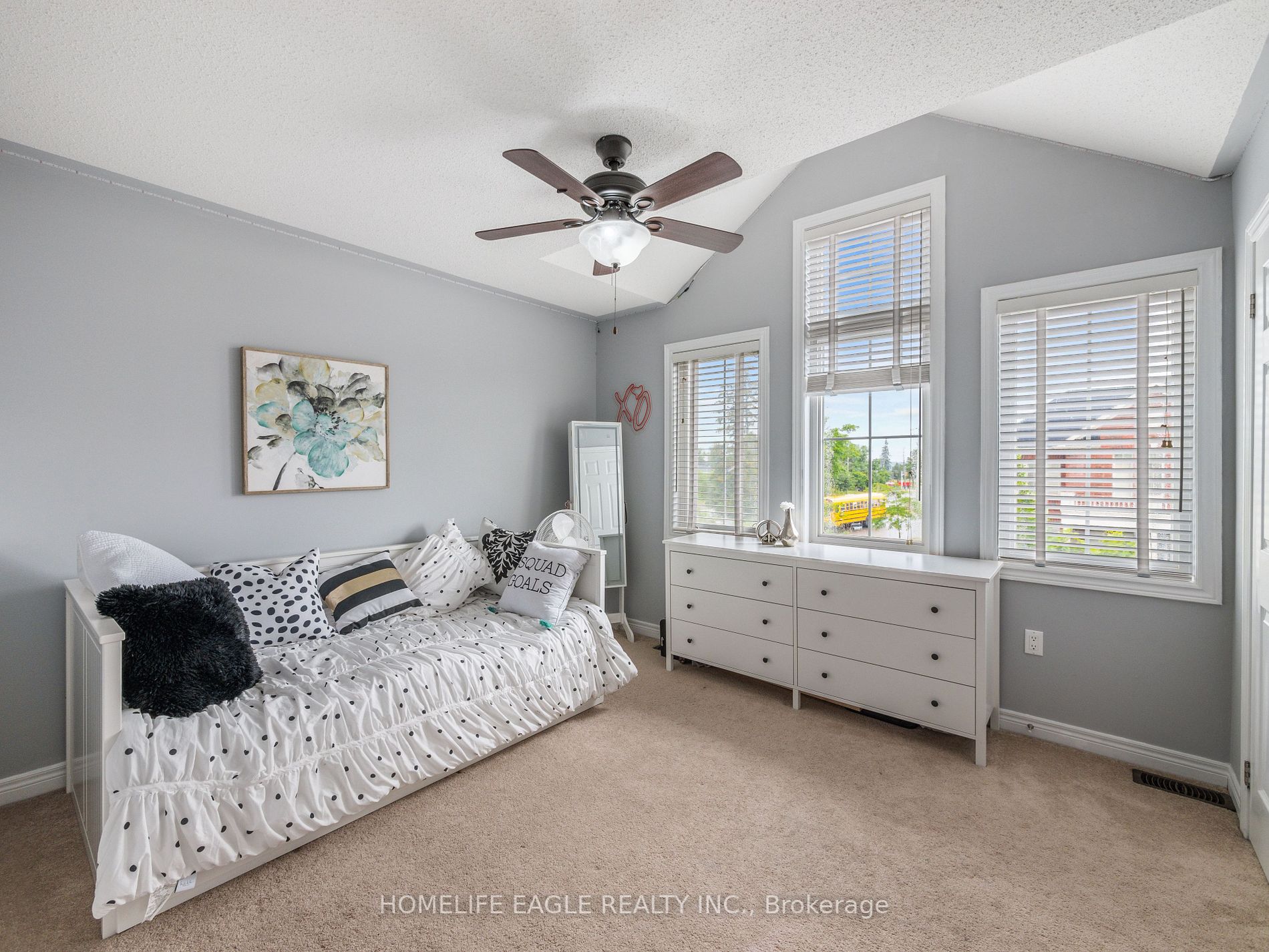 29 Betony Dr