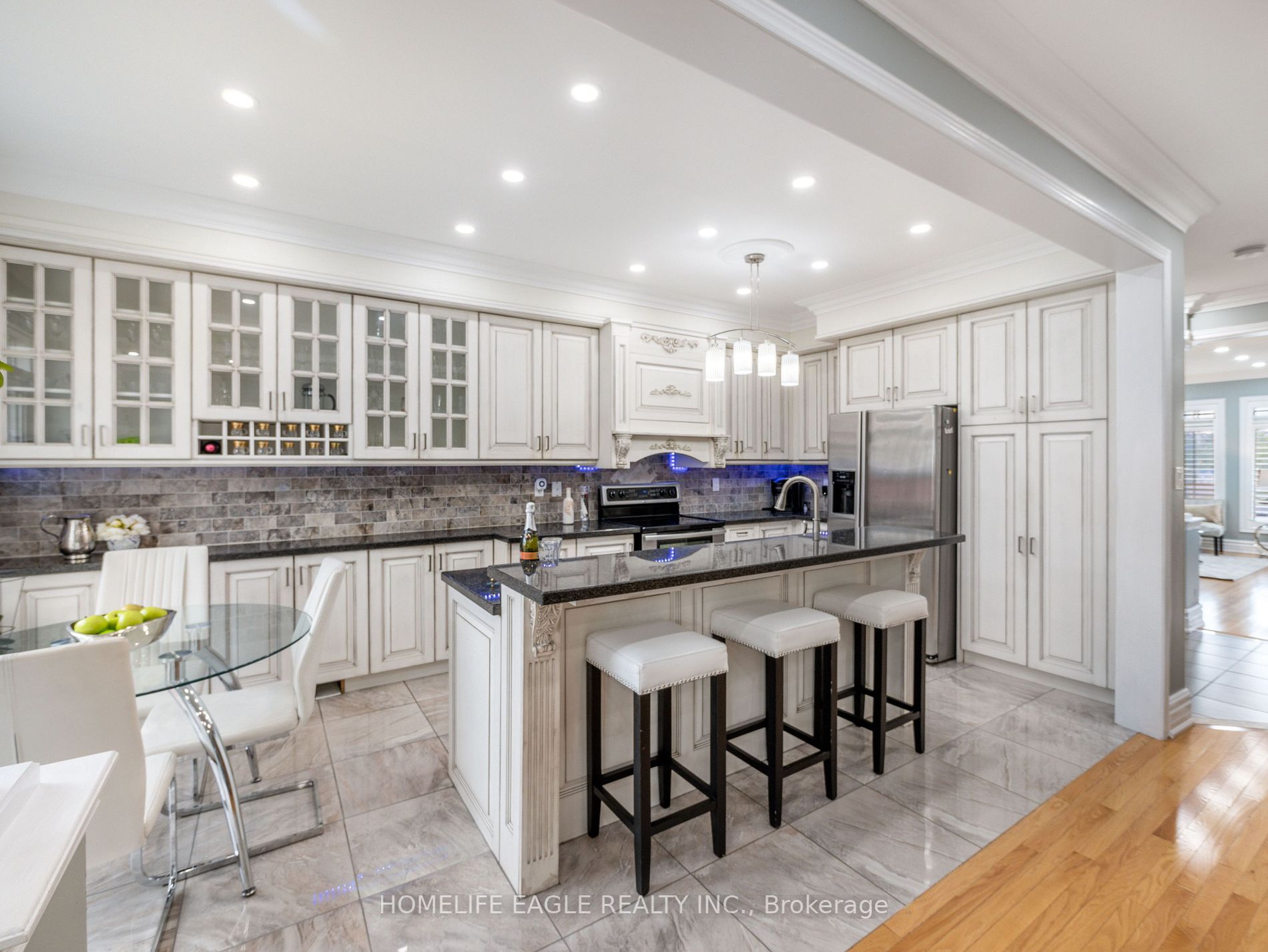 29 Betony Dr