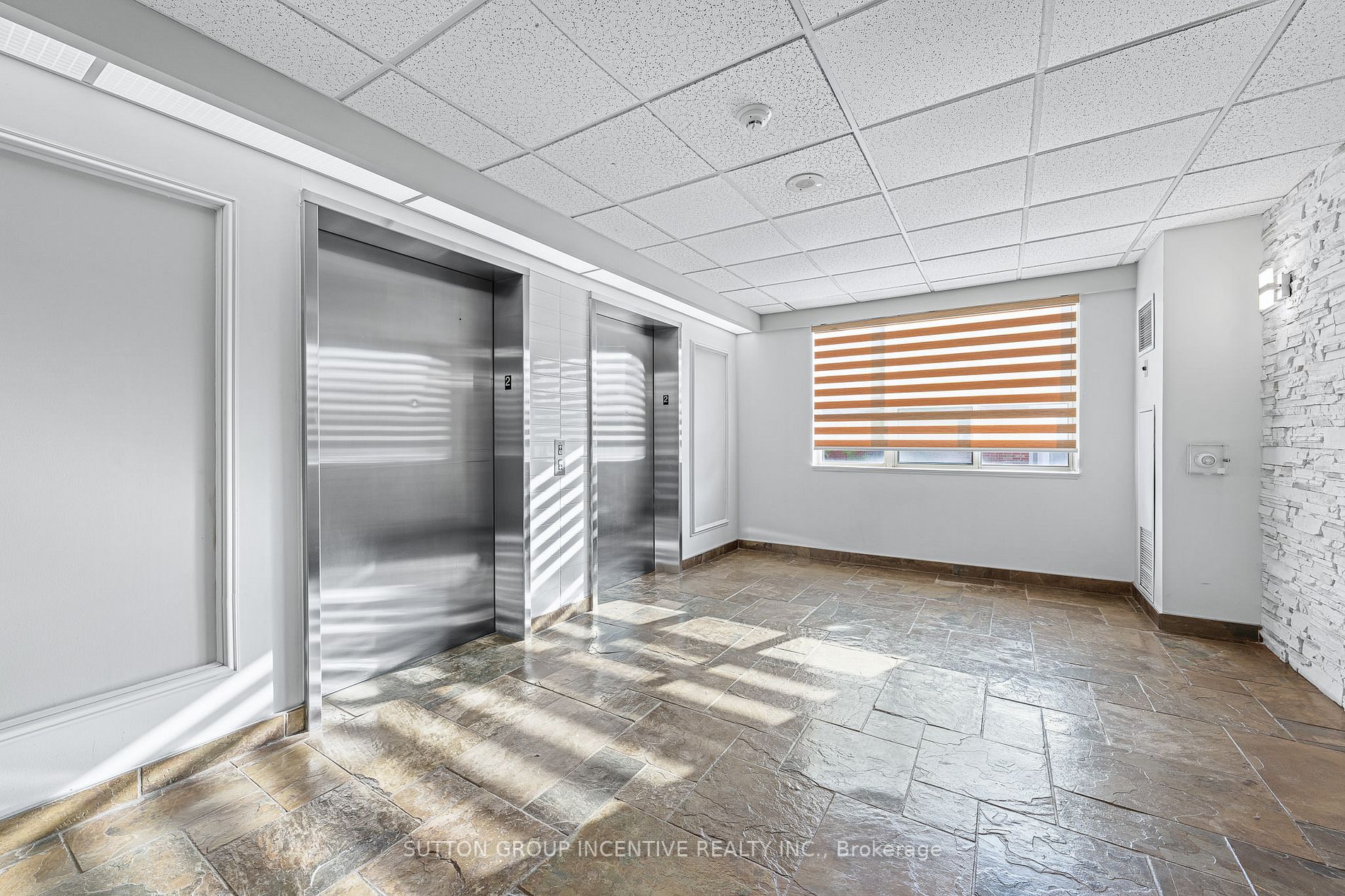 7378 Yonge Street, #210