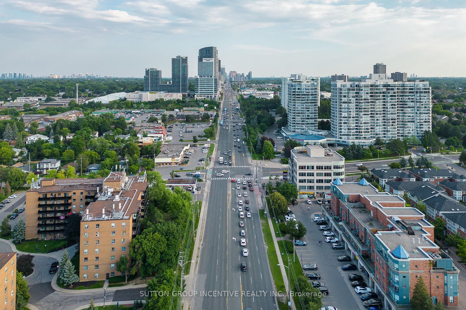 7378 Yonge Street, #210