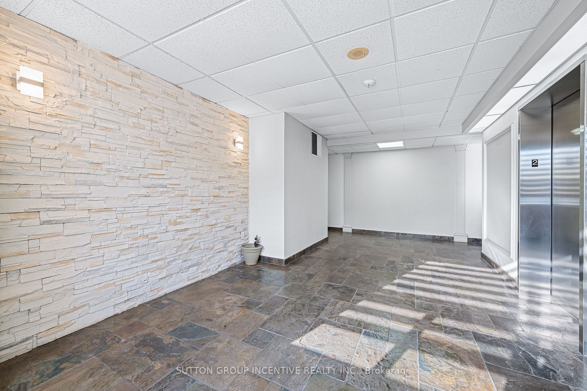 7378 Yonge Street, #210