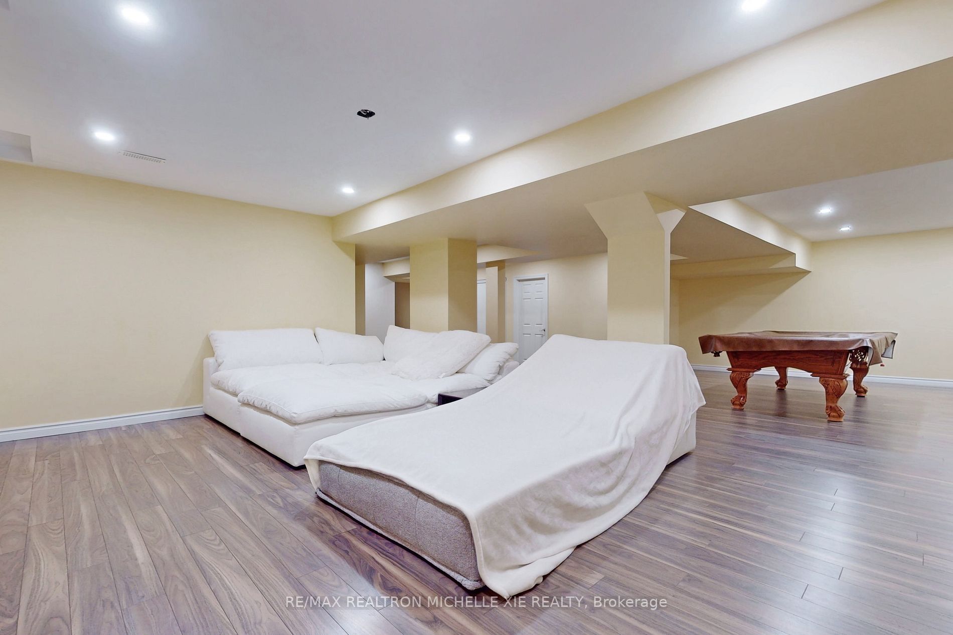 42 Dimarino Dr