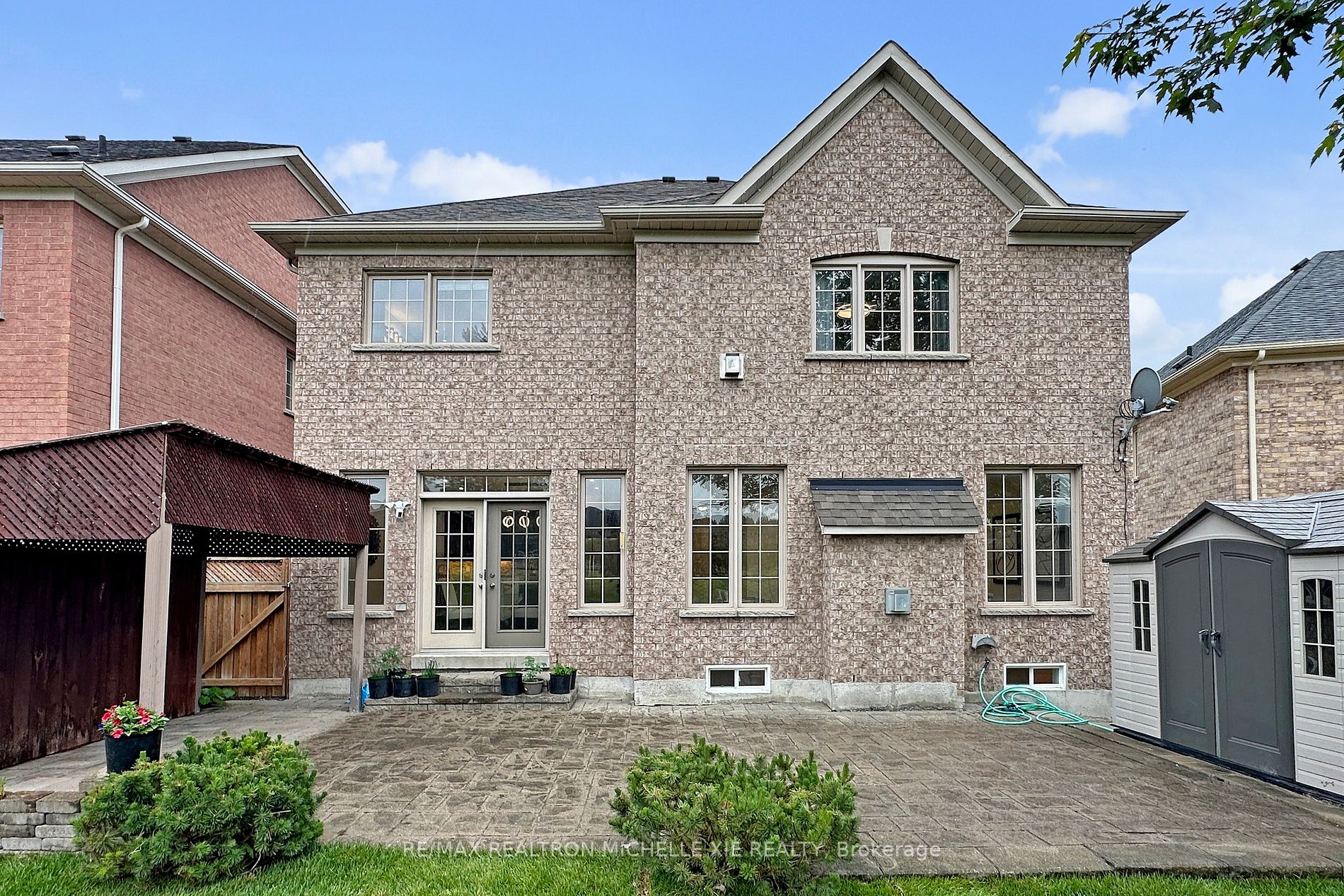 42 Dimarino Dr