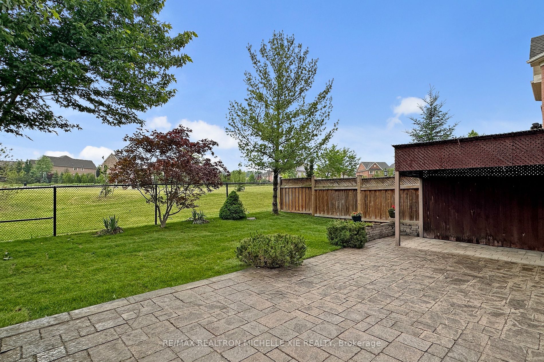 42 Dimarino Dr