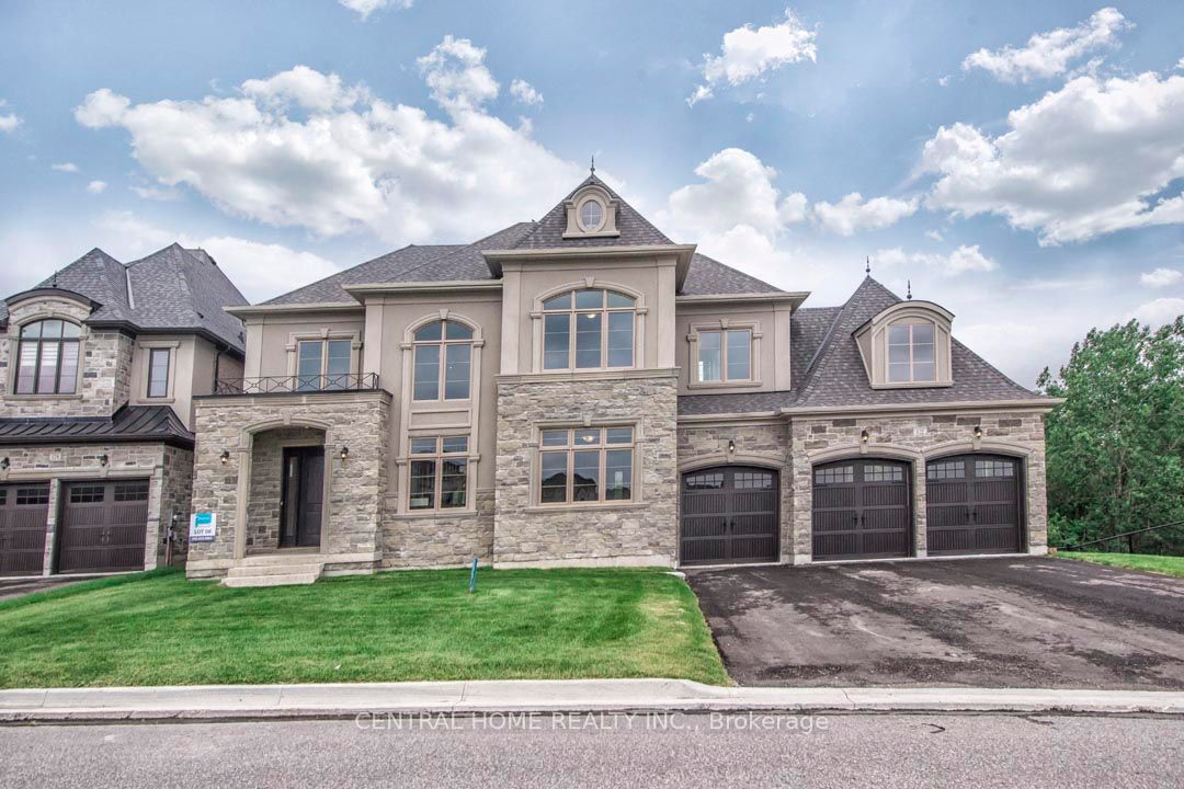 122 Burns Blvd