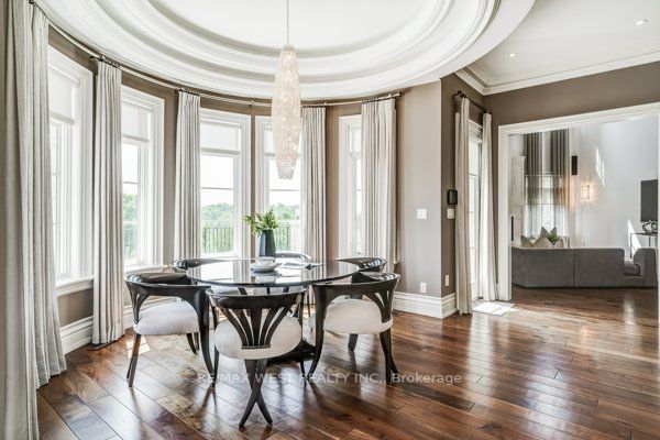 115 Hazelridge Crt