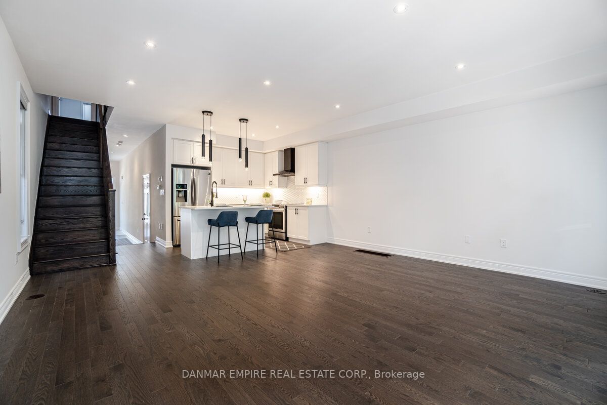 31 Hiawatha Court