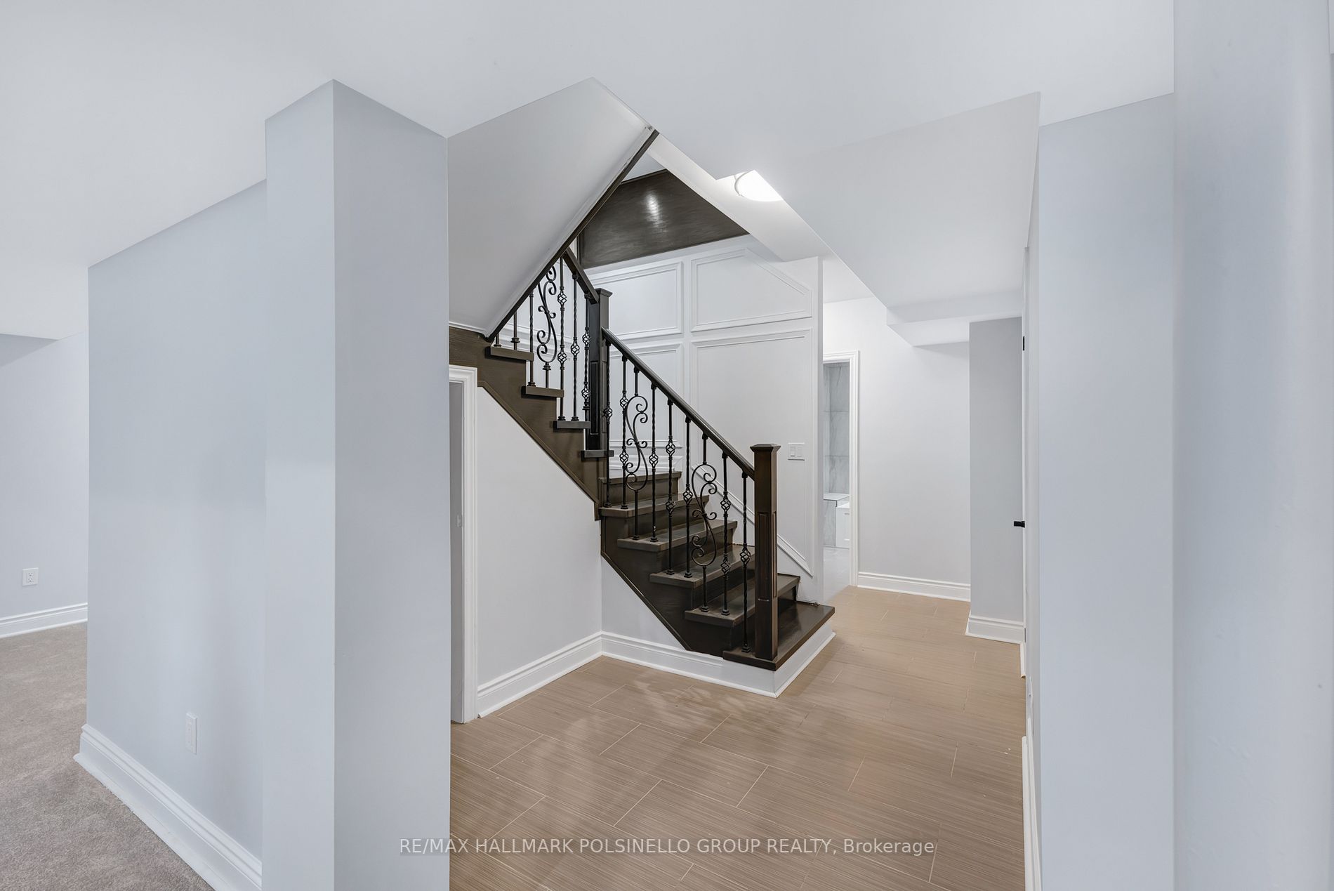 318 Andrew St
