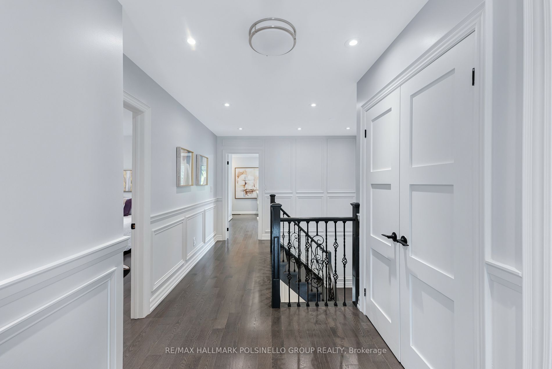 318 Andrew St