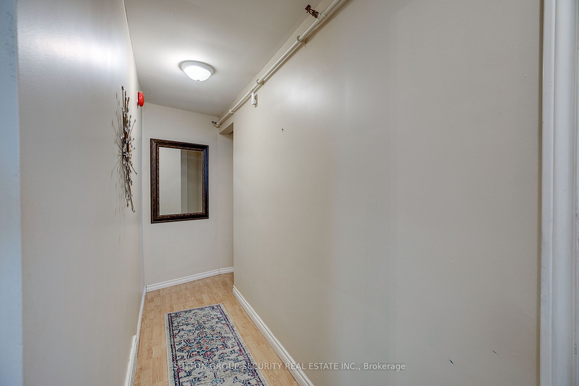 97 John St E