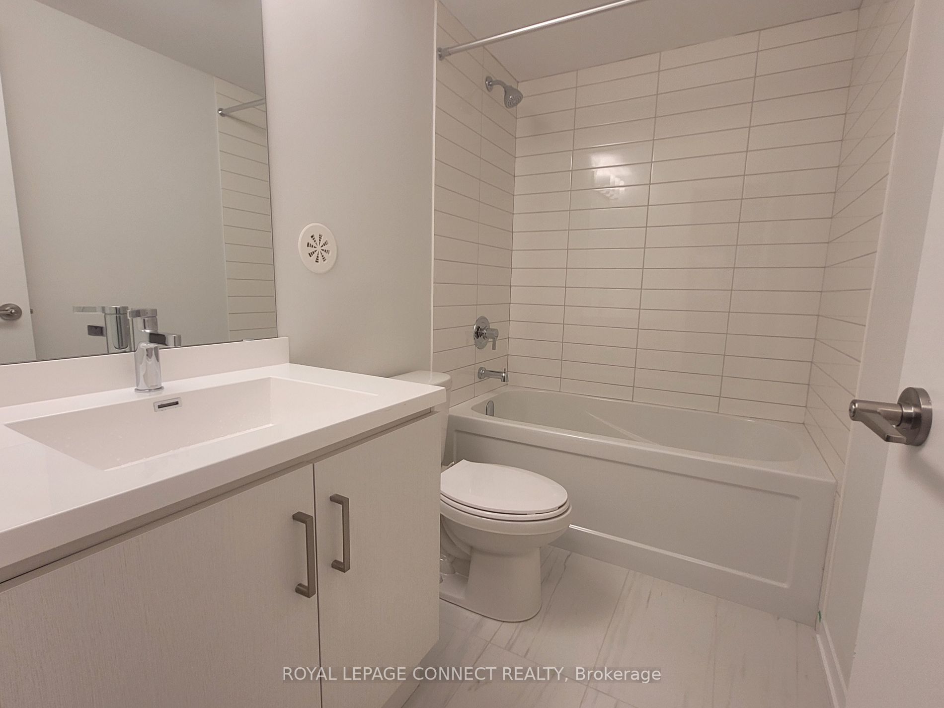 11 Honeycrisp Cres, #17