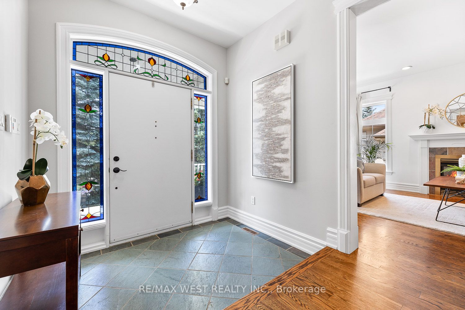 82 English Daisy Crt