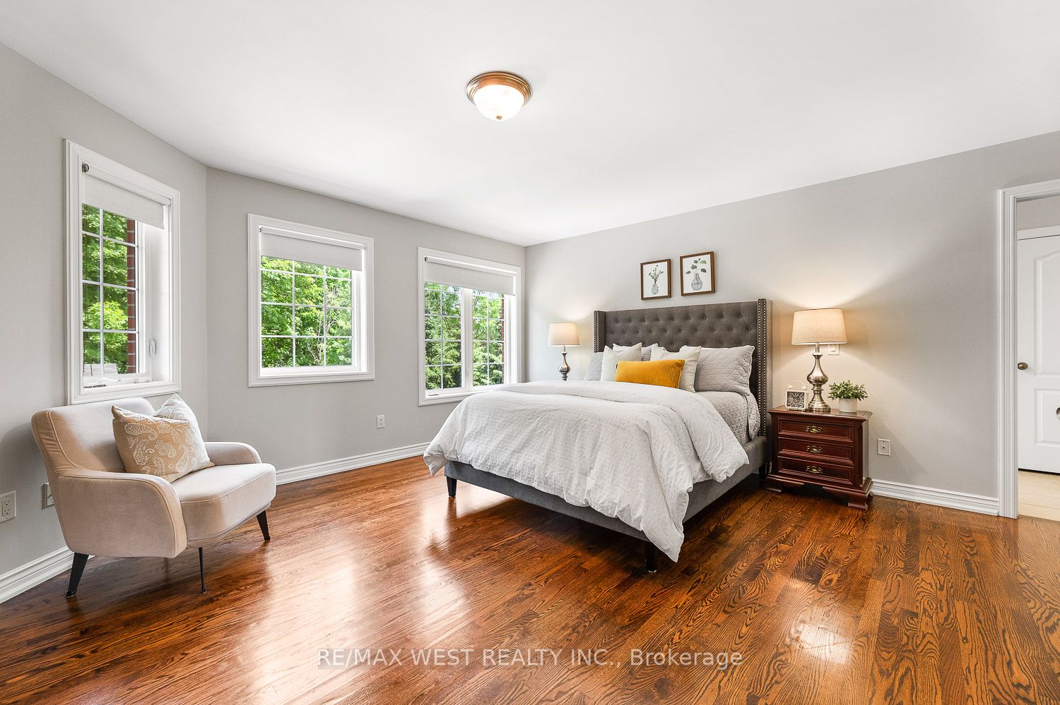 82 English Daisy Crt
