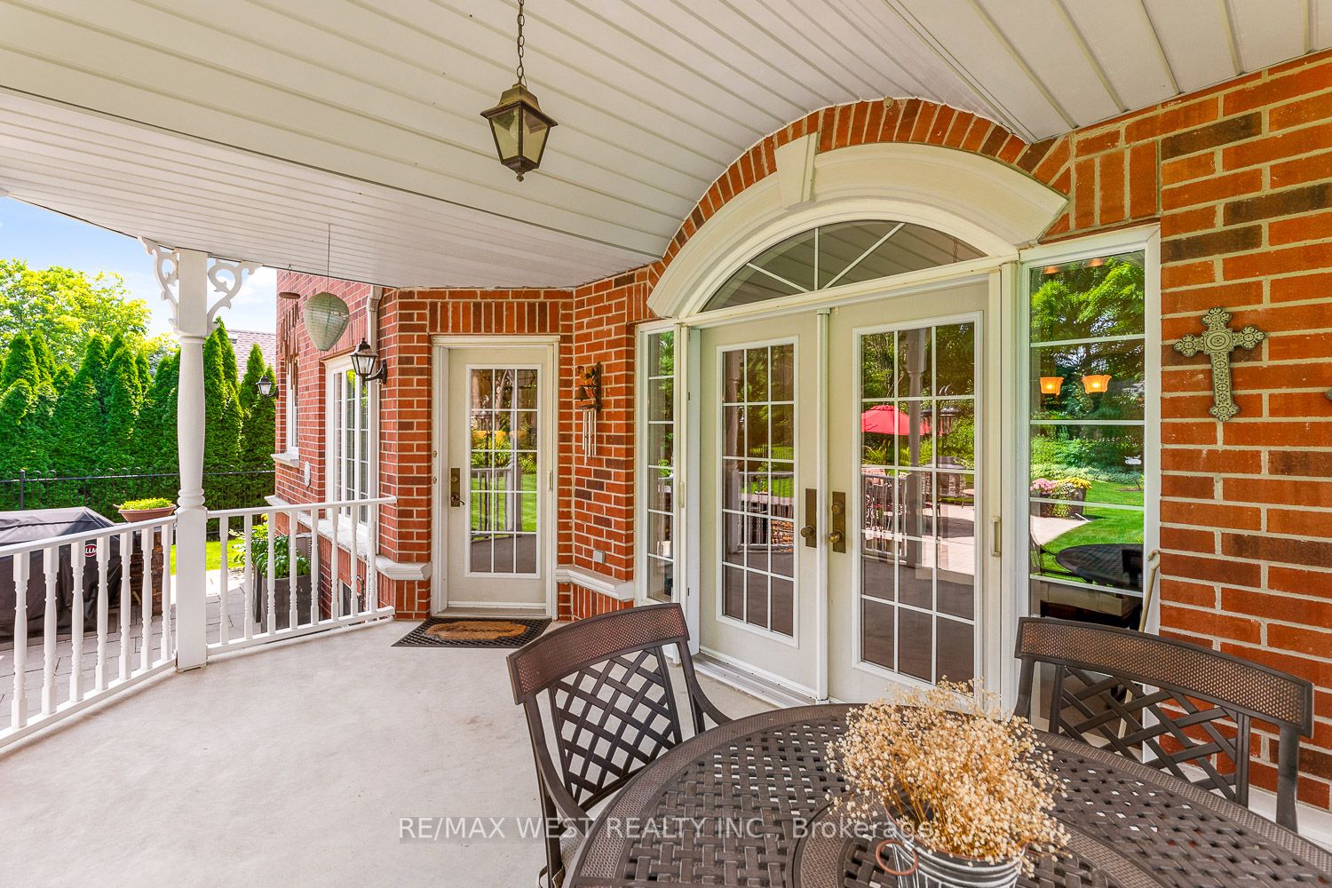 82 English Daisy Crt