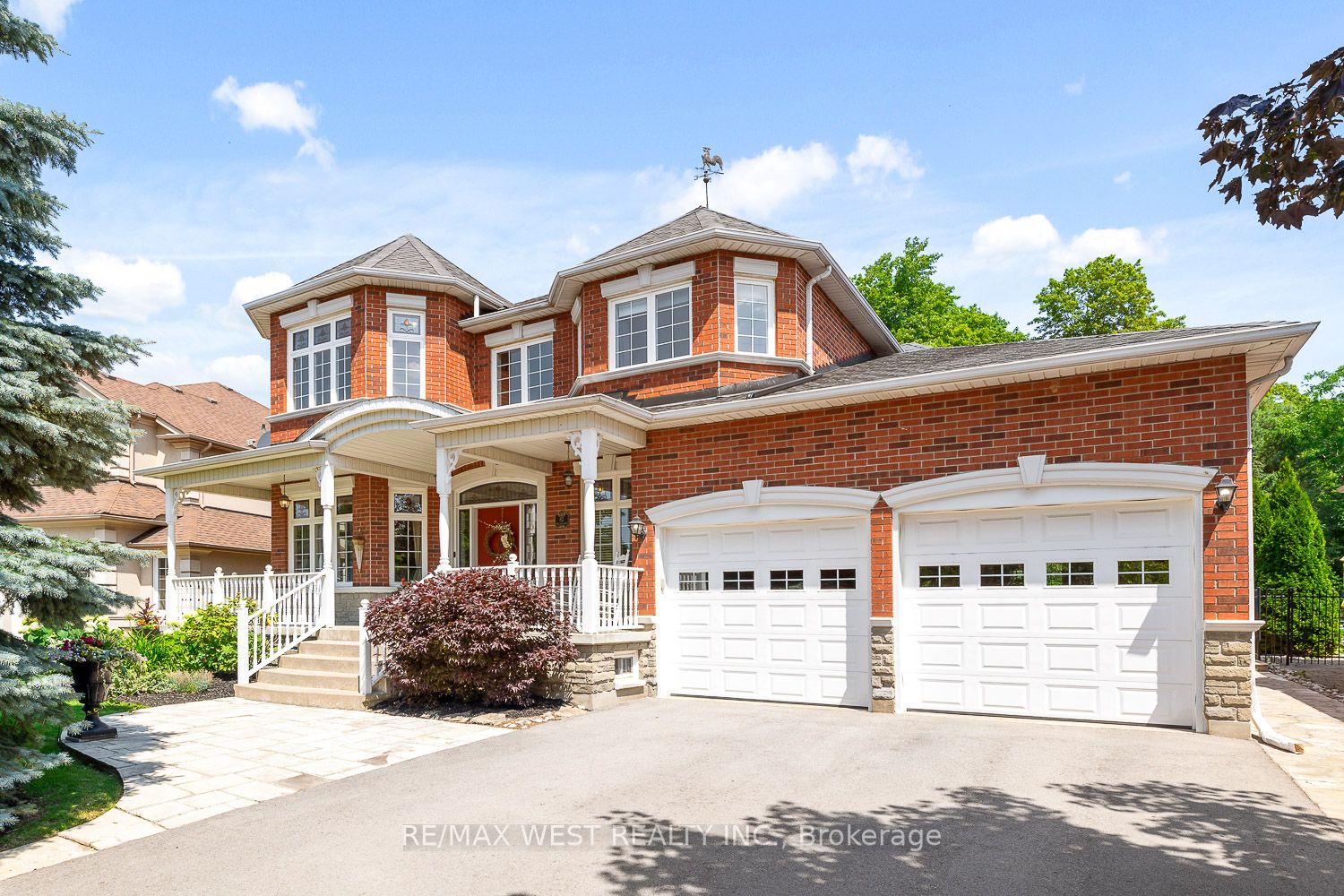 82 English Daisy Crt