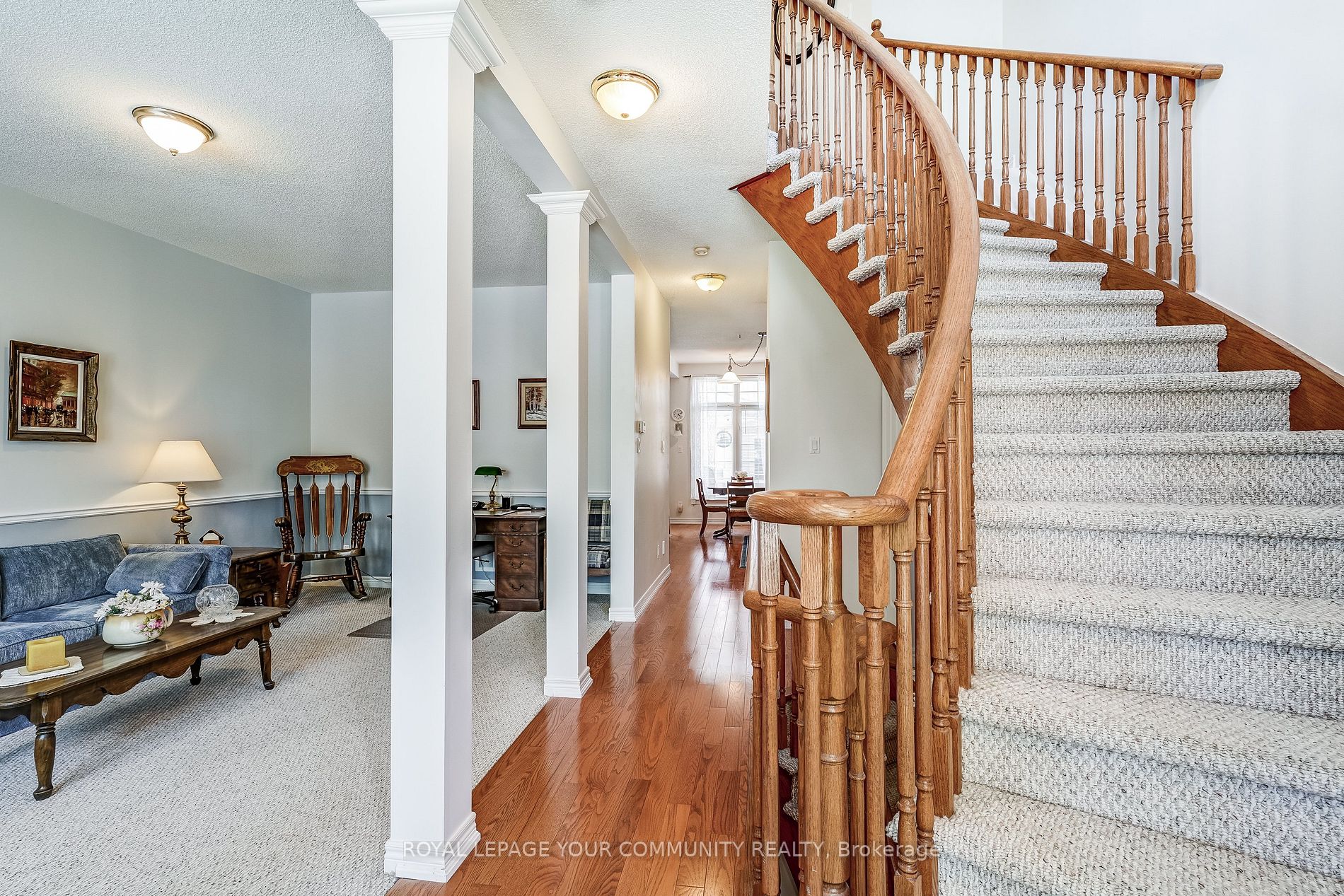 959 Lake Drive E