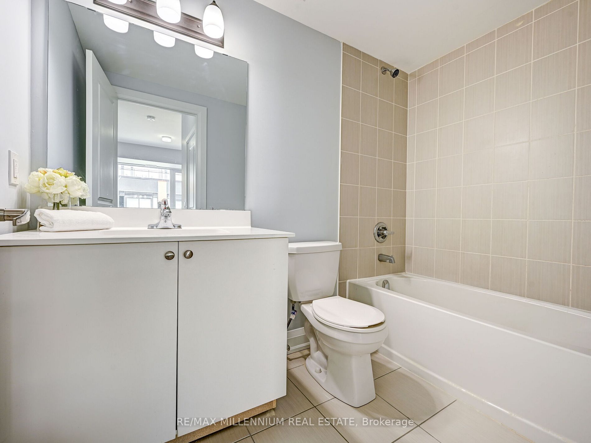 5289 Hwy 7, #203