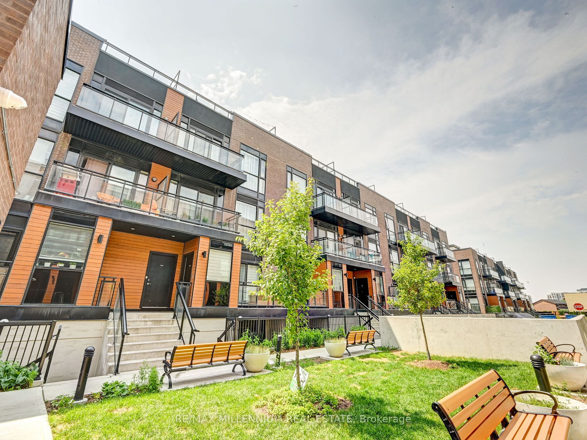 5289 Hwy 7, #203