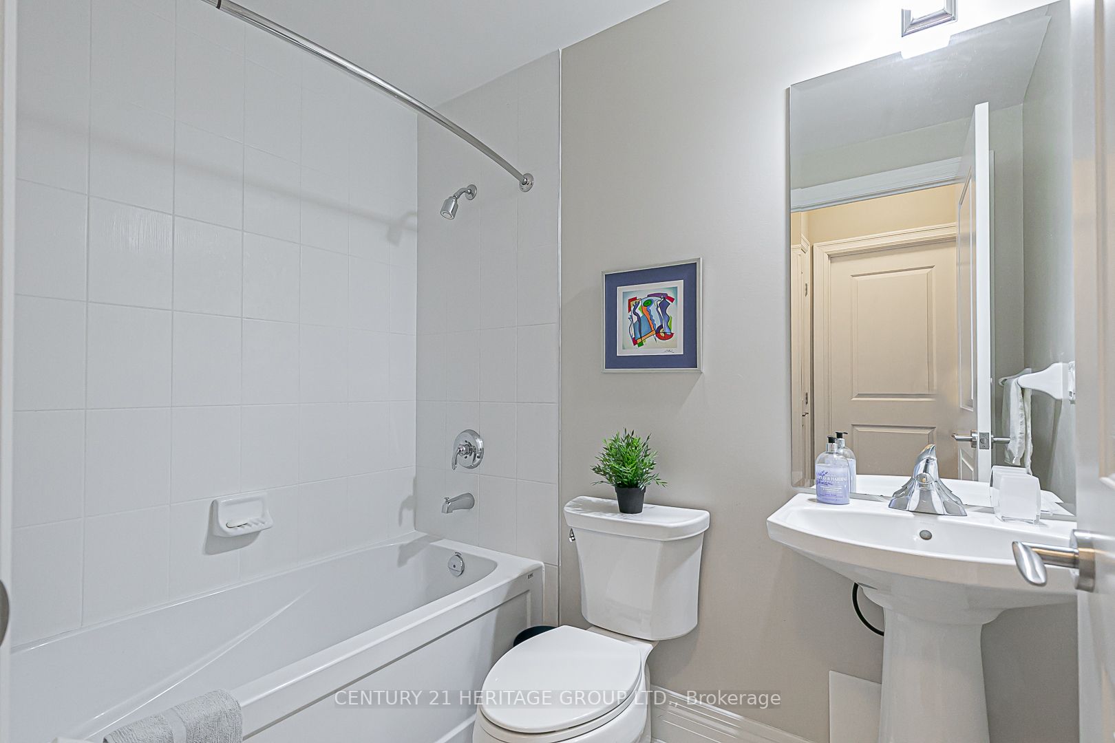 80 Burns Blvd, #321