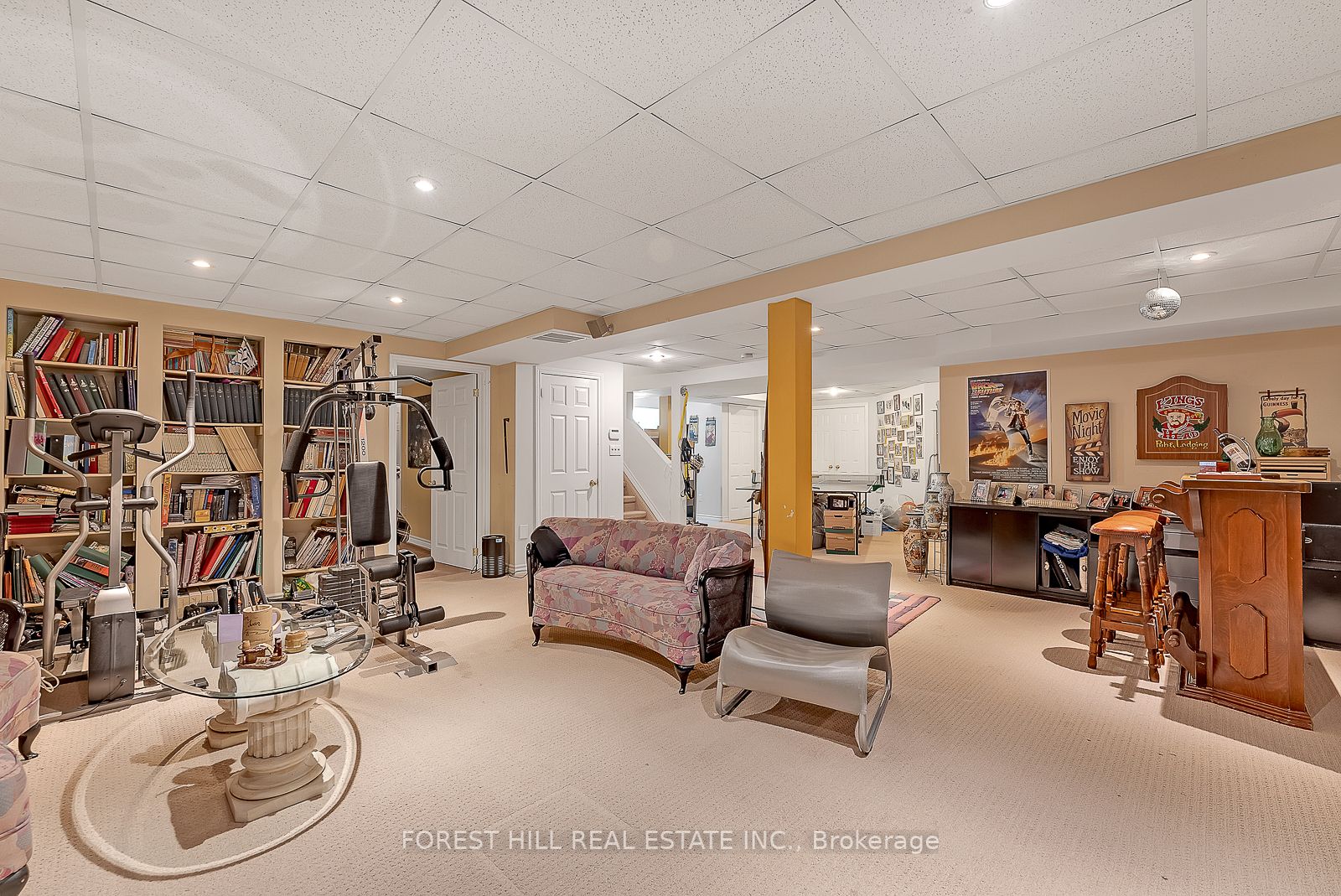 101 Thornhill Woods Dr