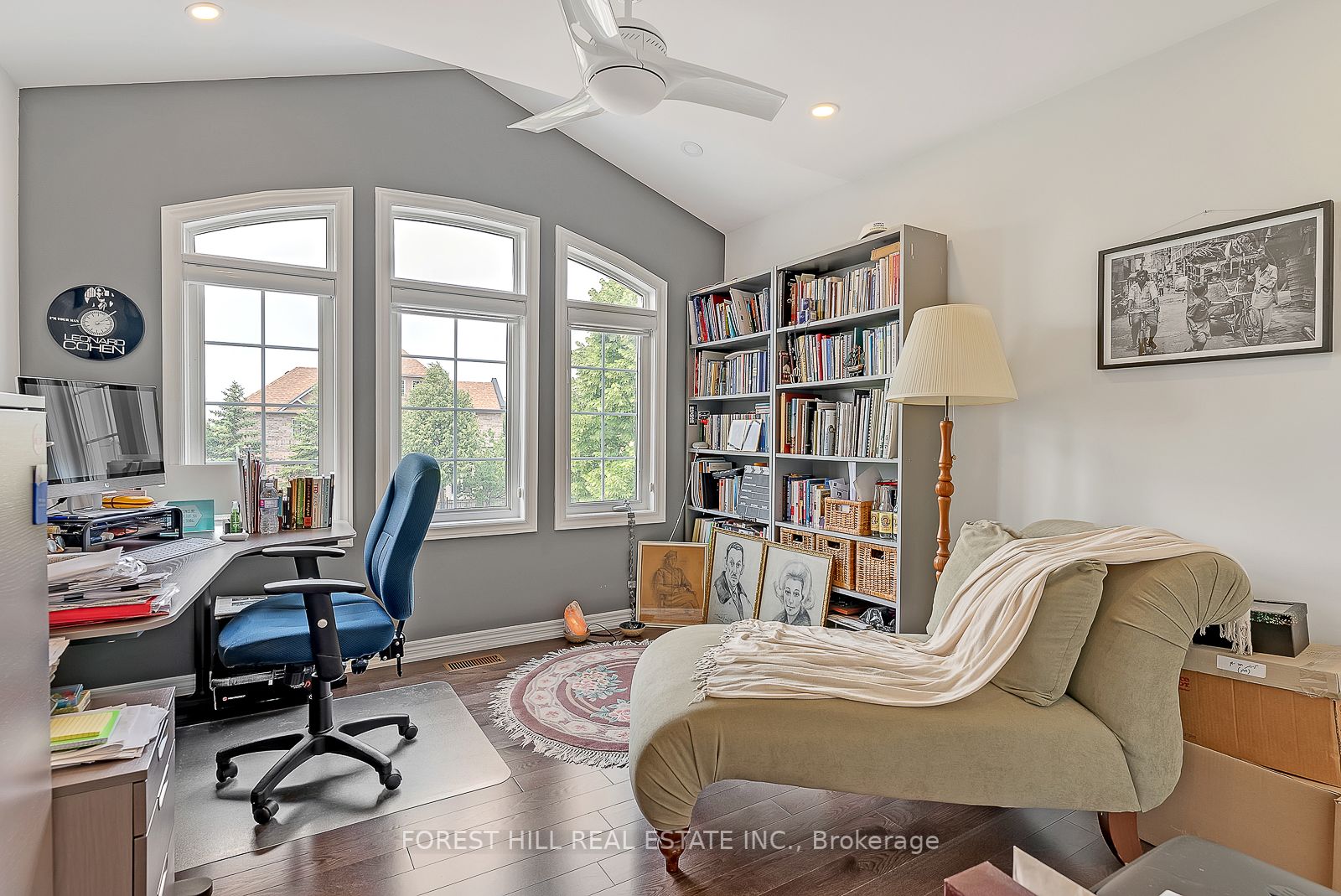 101 Thornhill Woods Dr