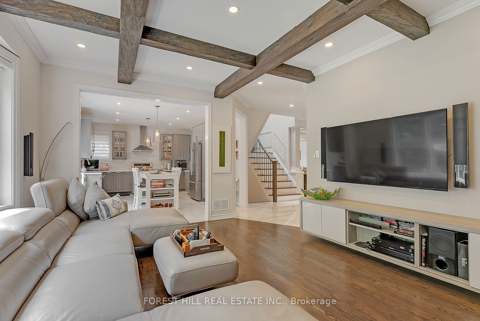 101 Thornhill Woods Dr