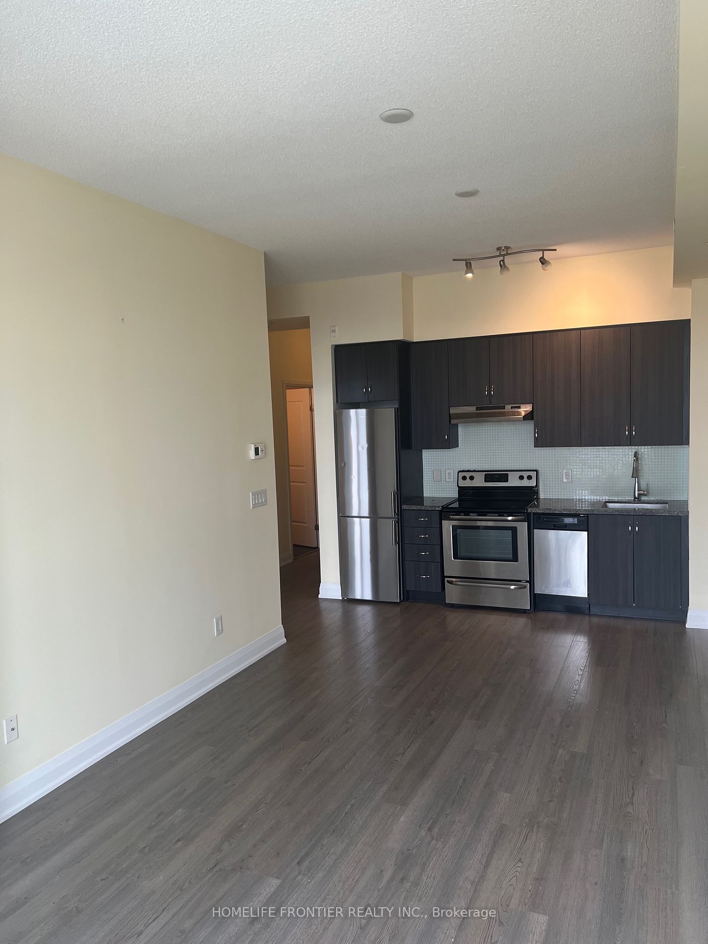 8763 Bayview Ave, #708
