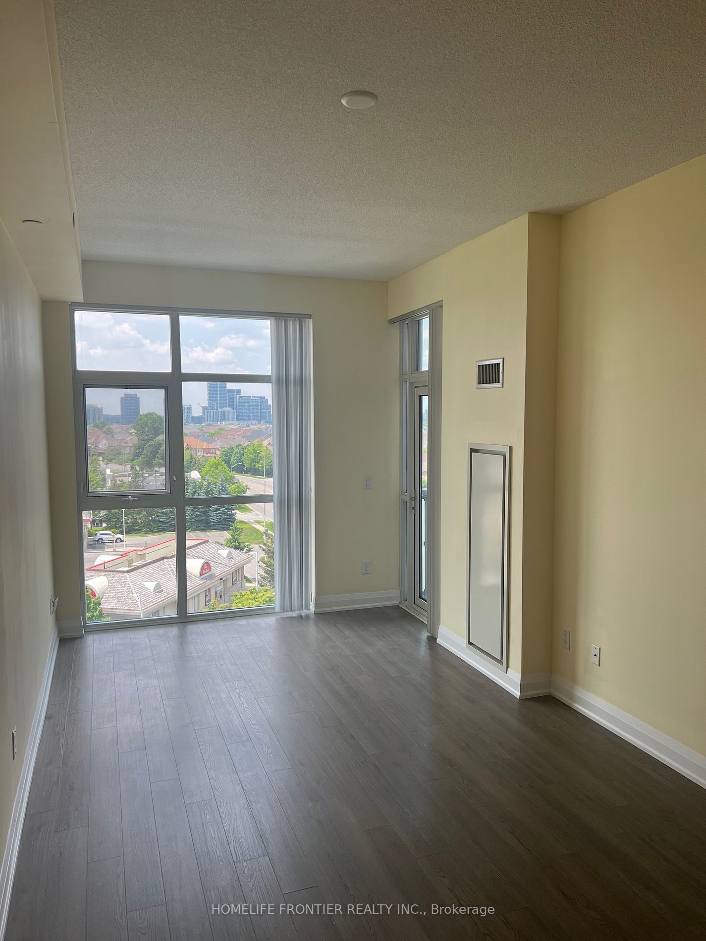8763 Bayview Ave, #708
