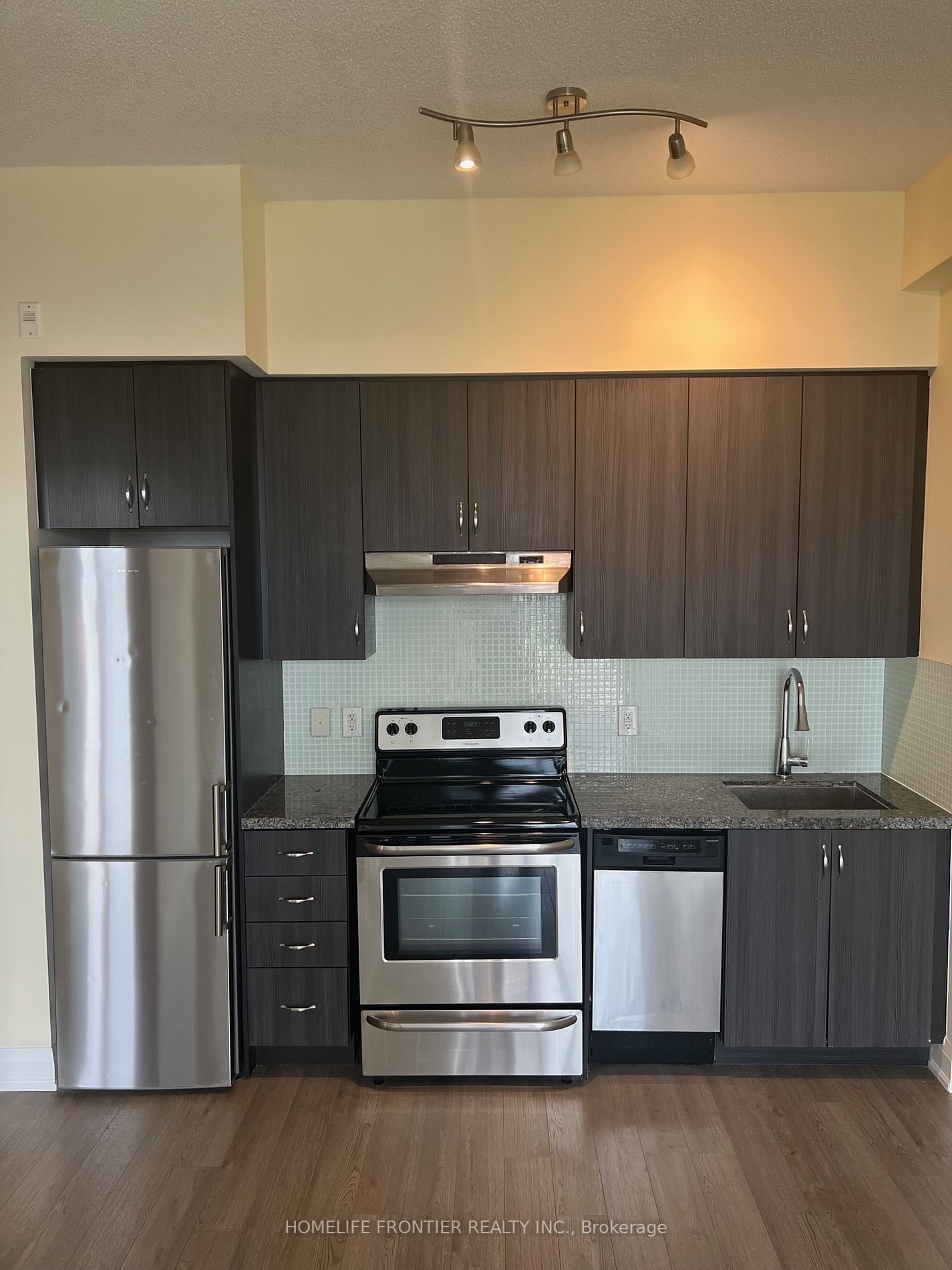 8763 Bayview Ave, #708