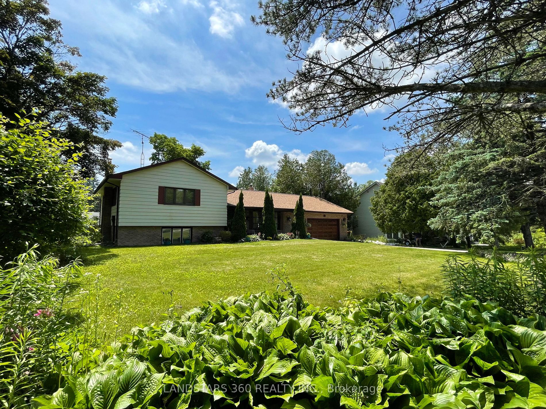 43 Lakeview Ave