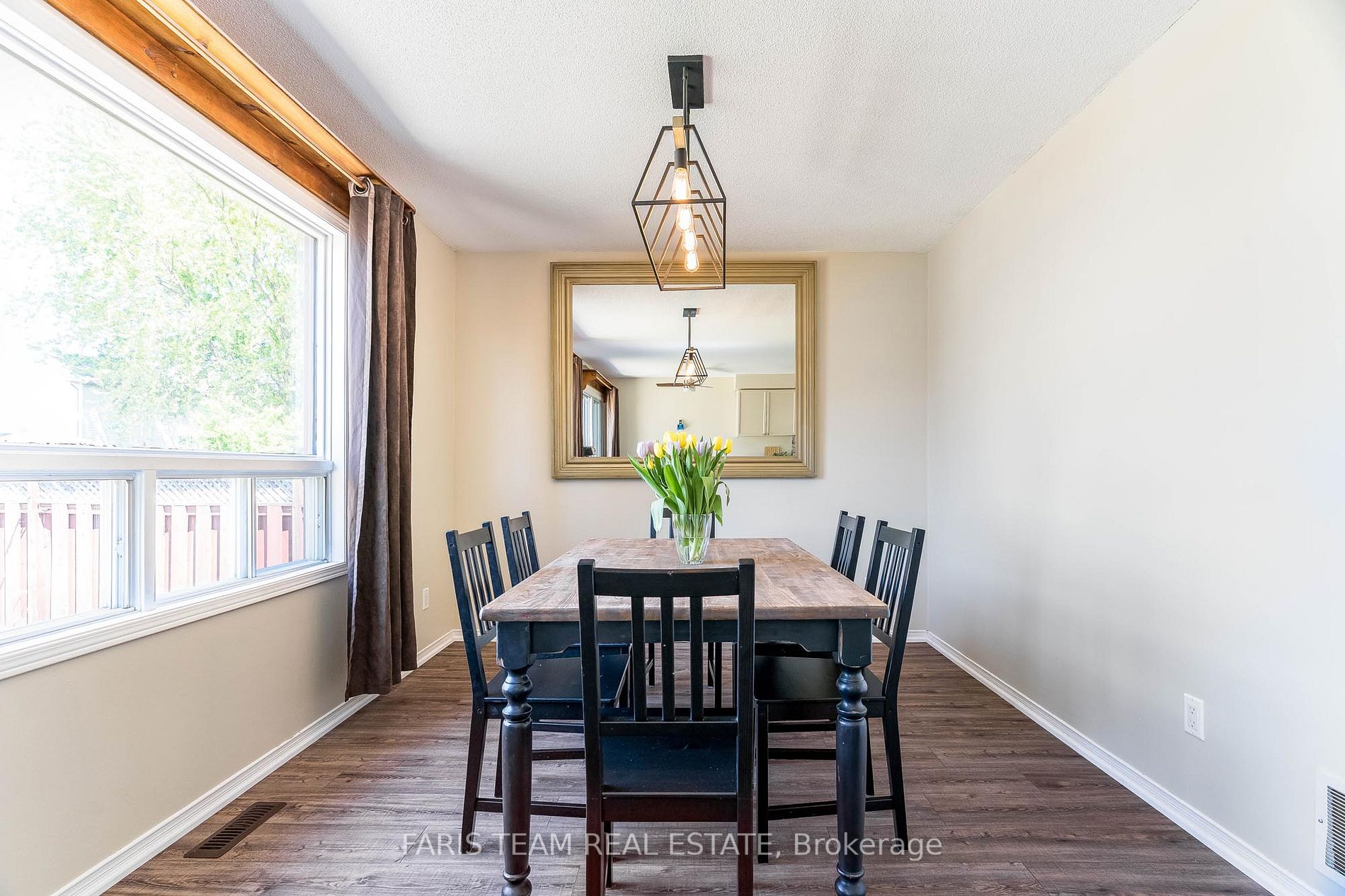 76 Mccarthy Cres
