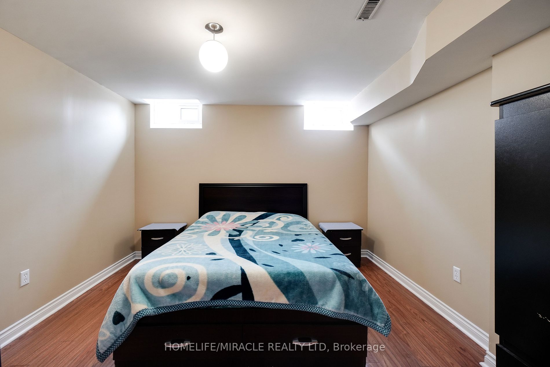 208 Petticoat Rd