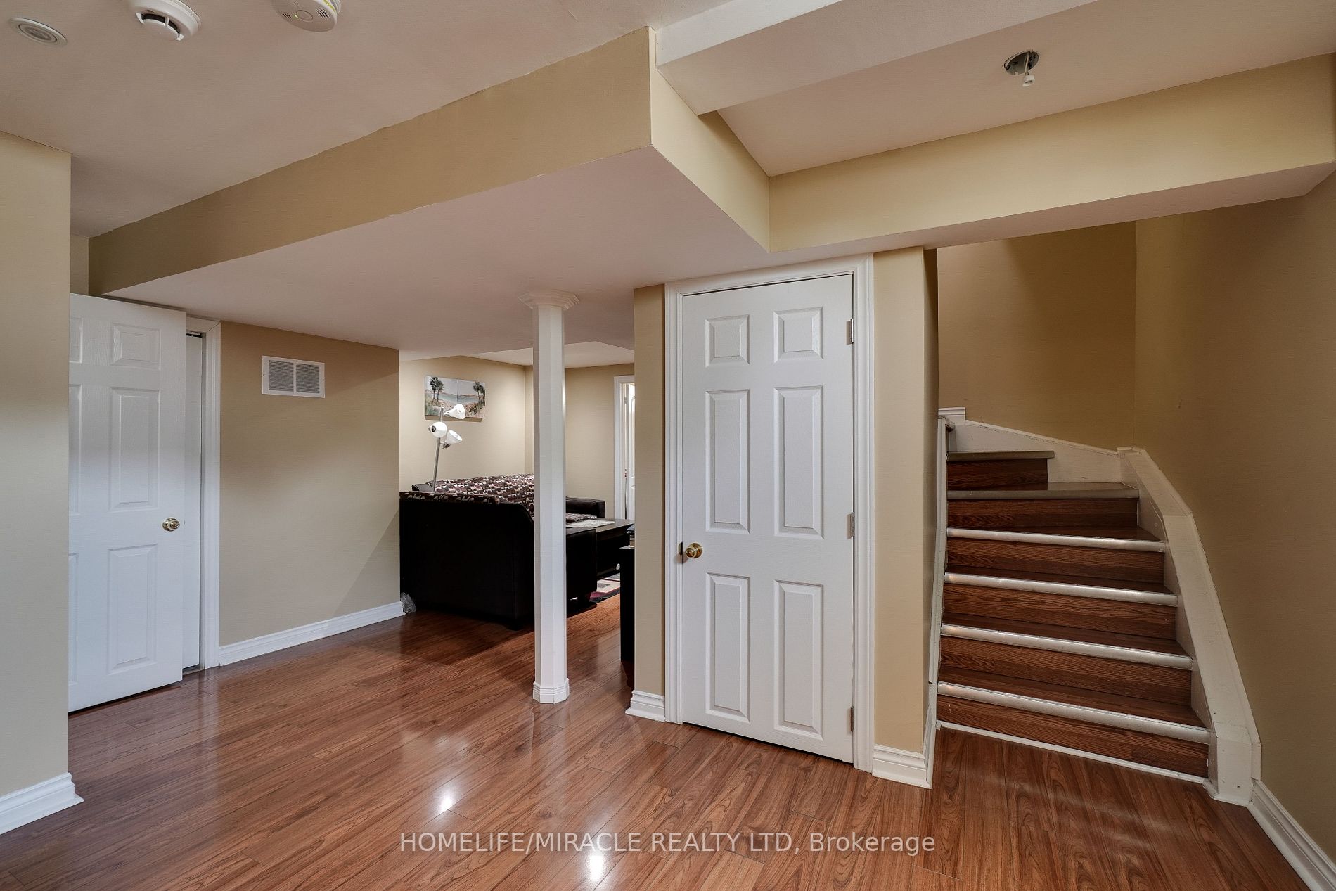 208 Petticoat Rd