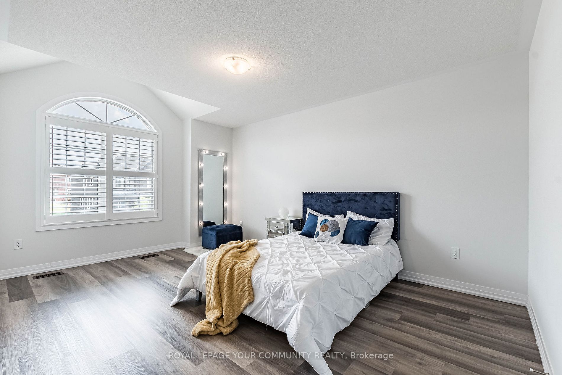 259 Chelsea Crescent