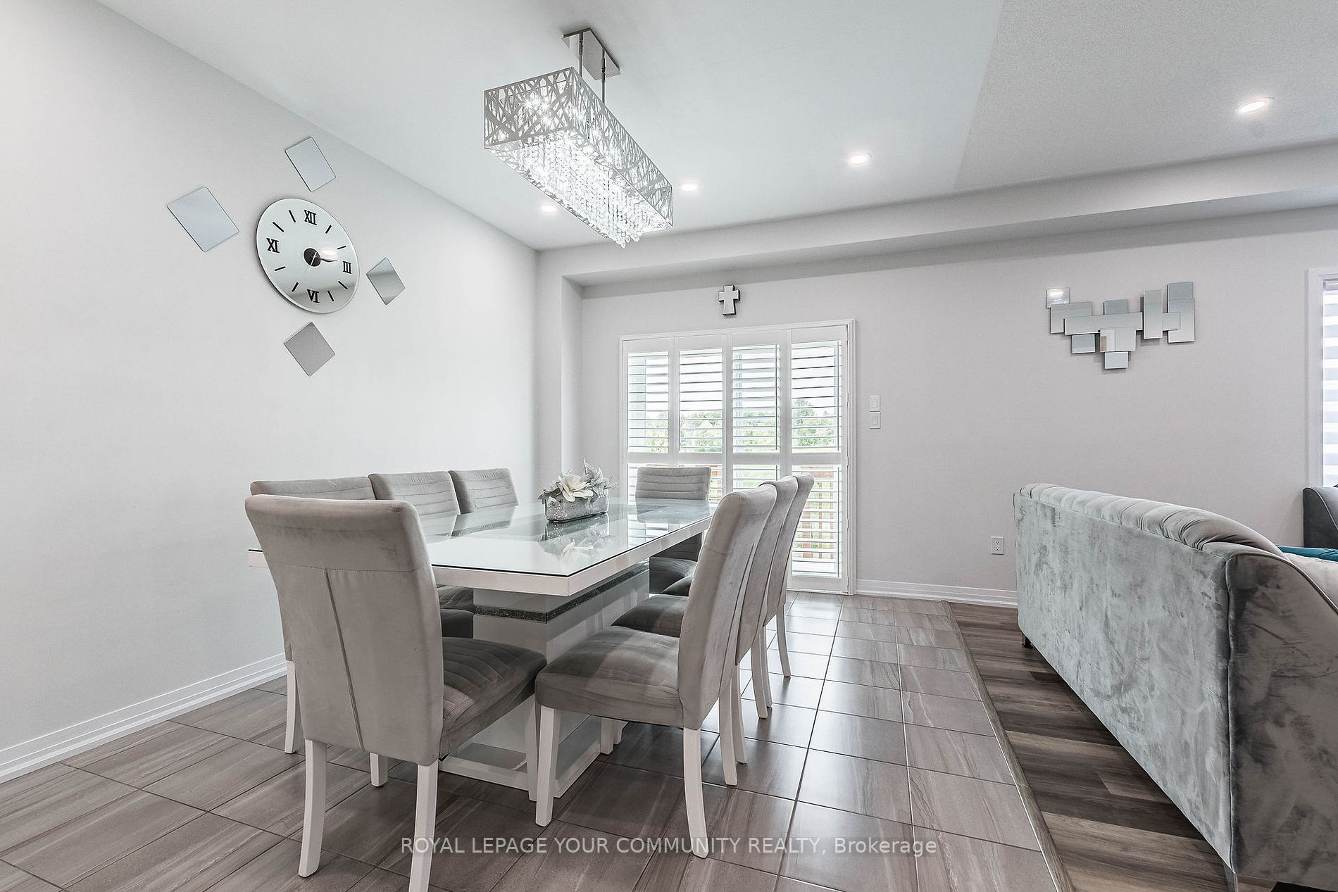 259 Chelsea Crescent