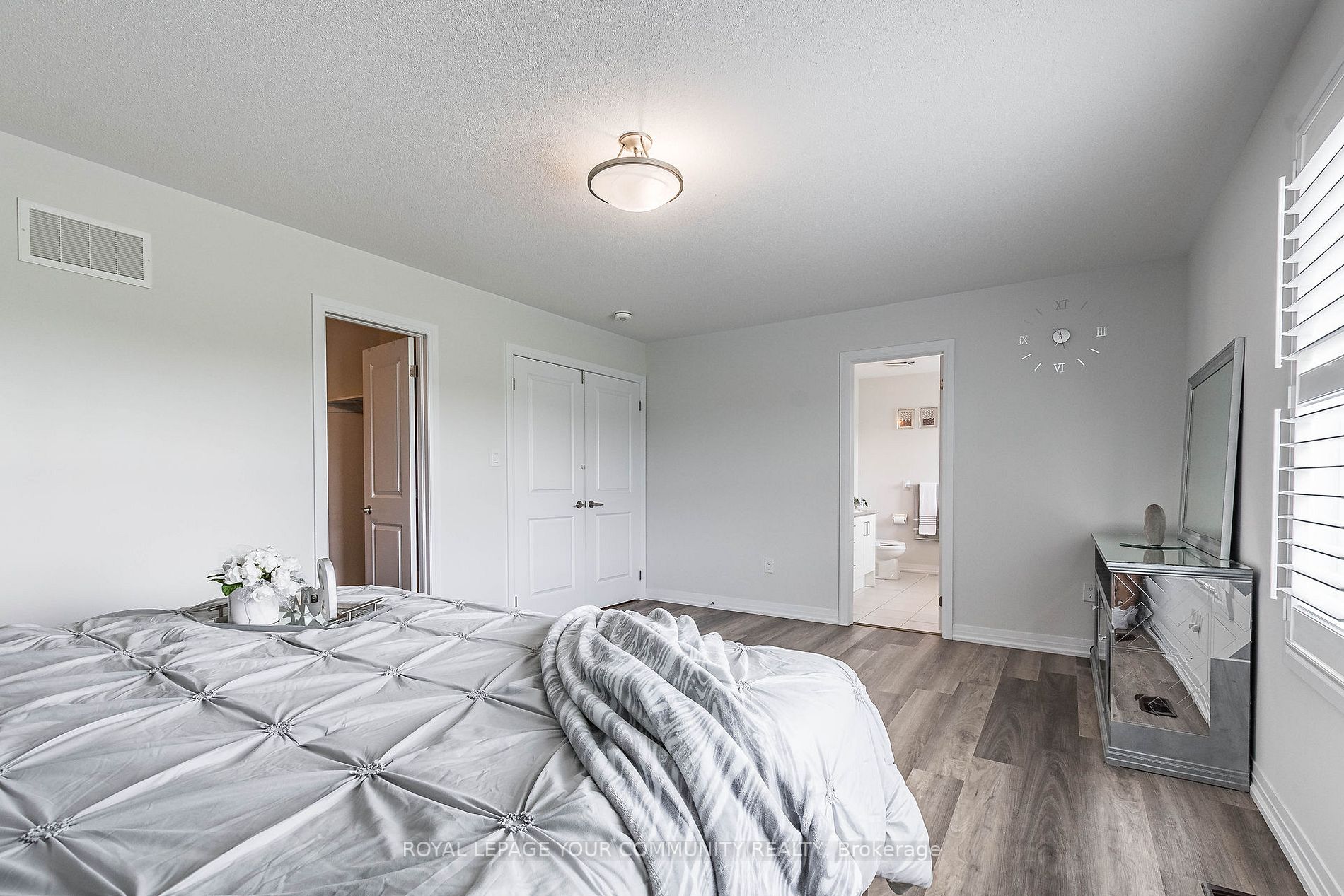 259 Chelsea Crescent