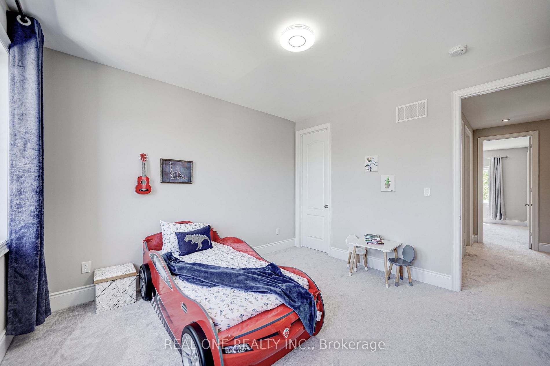 52 Ken Sinclair Cres