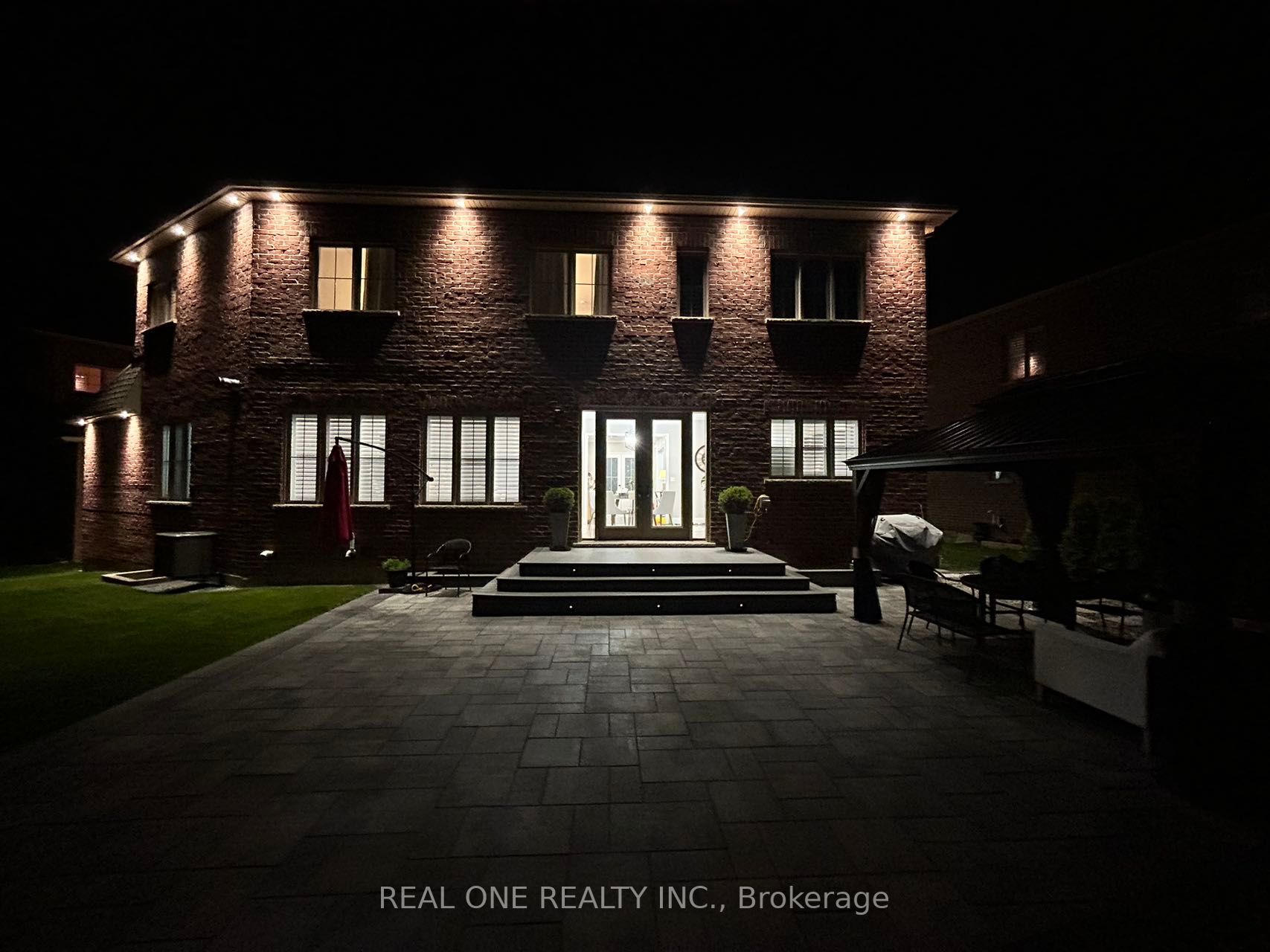 52 Ken Sinclair Cres