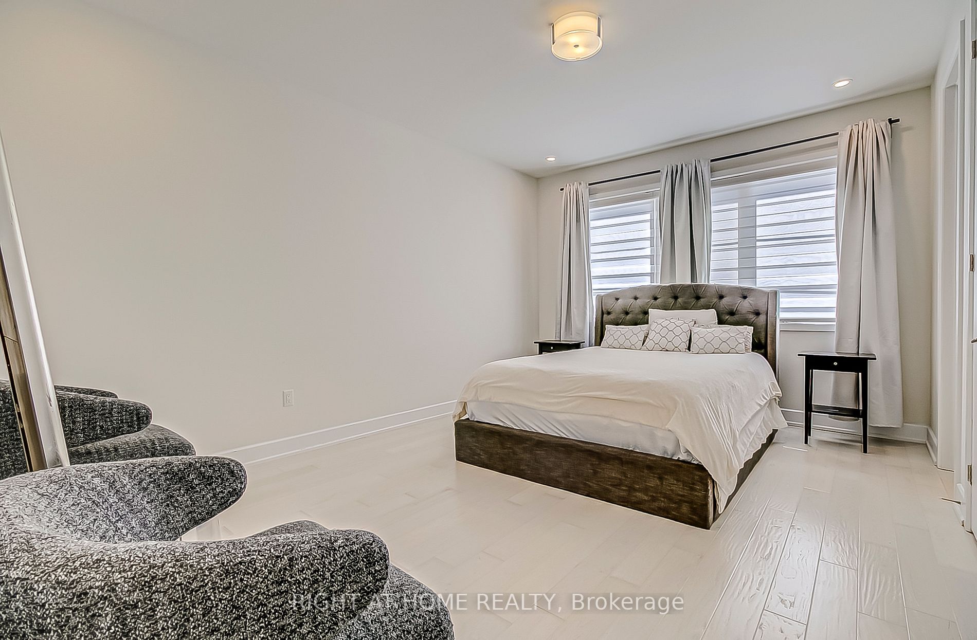 27 A Poplar Dr