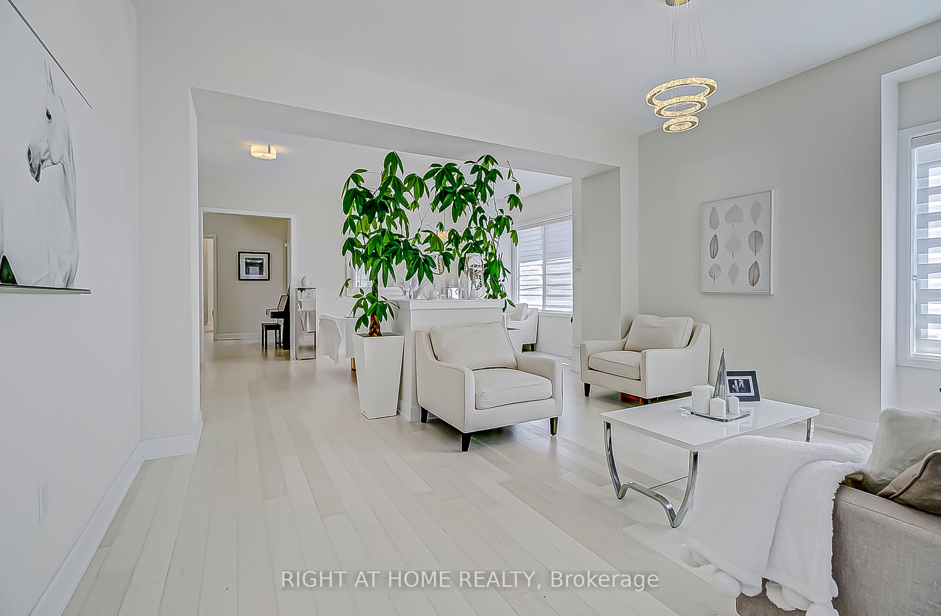 27 A Poplar Dr