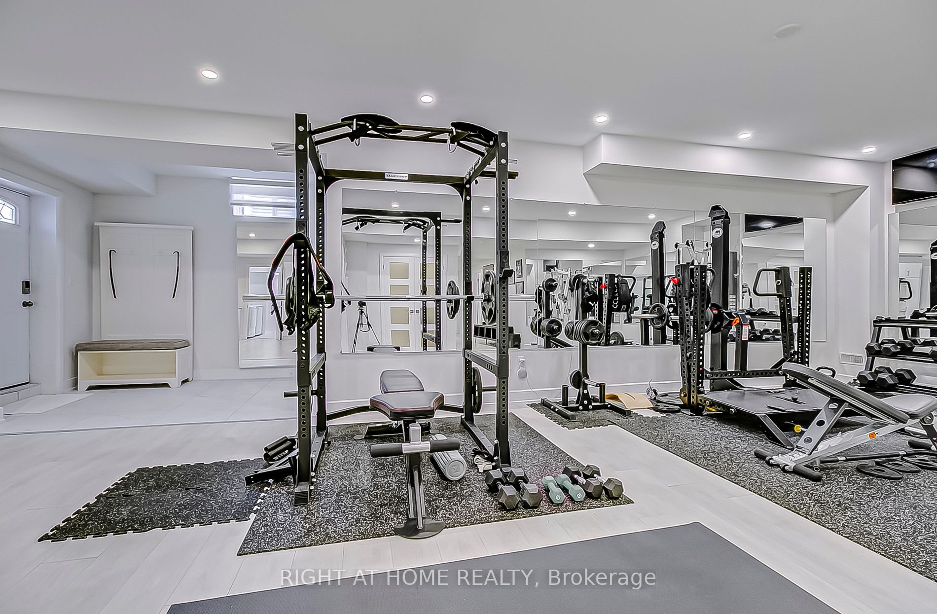 27 A Poplar Dr