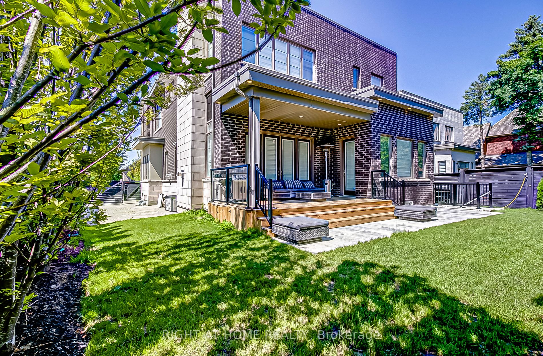 27 A Poplar Dr