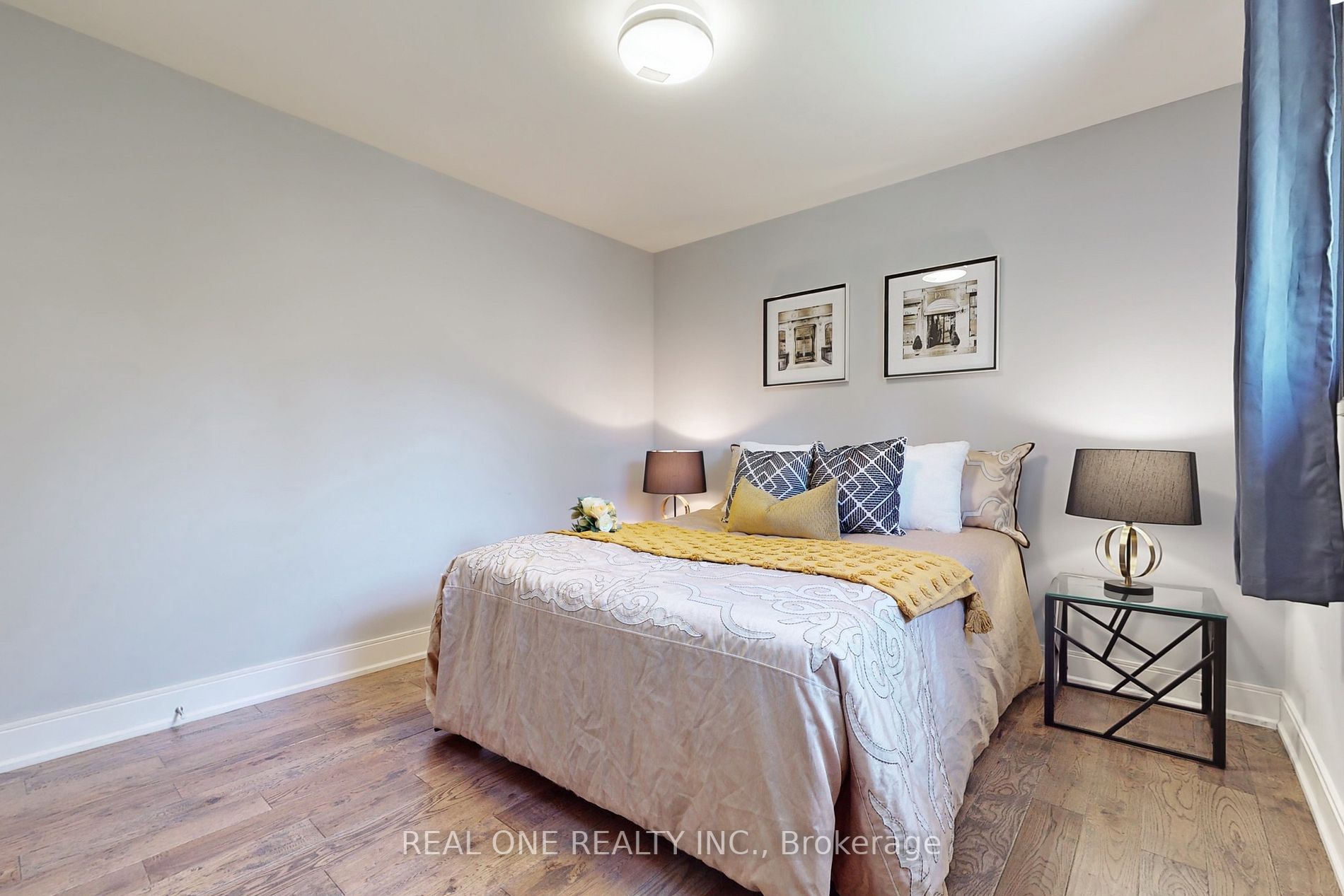 71 Chant Cres