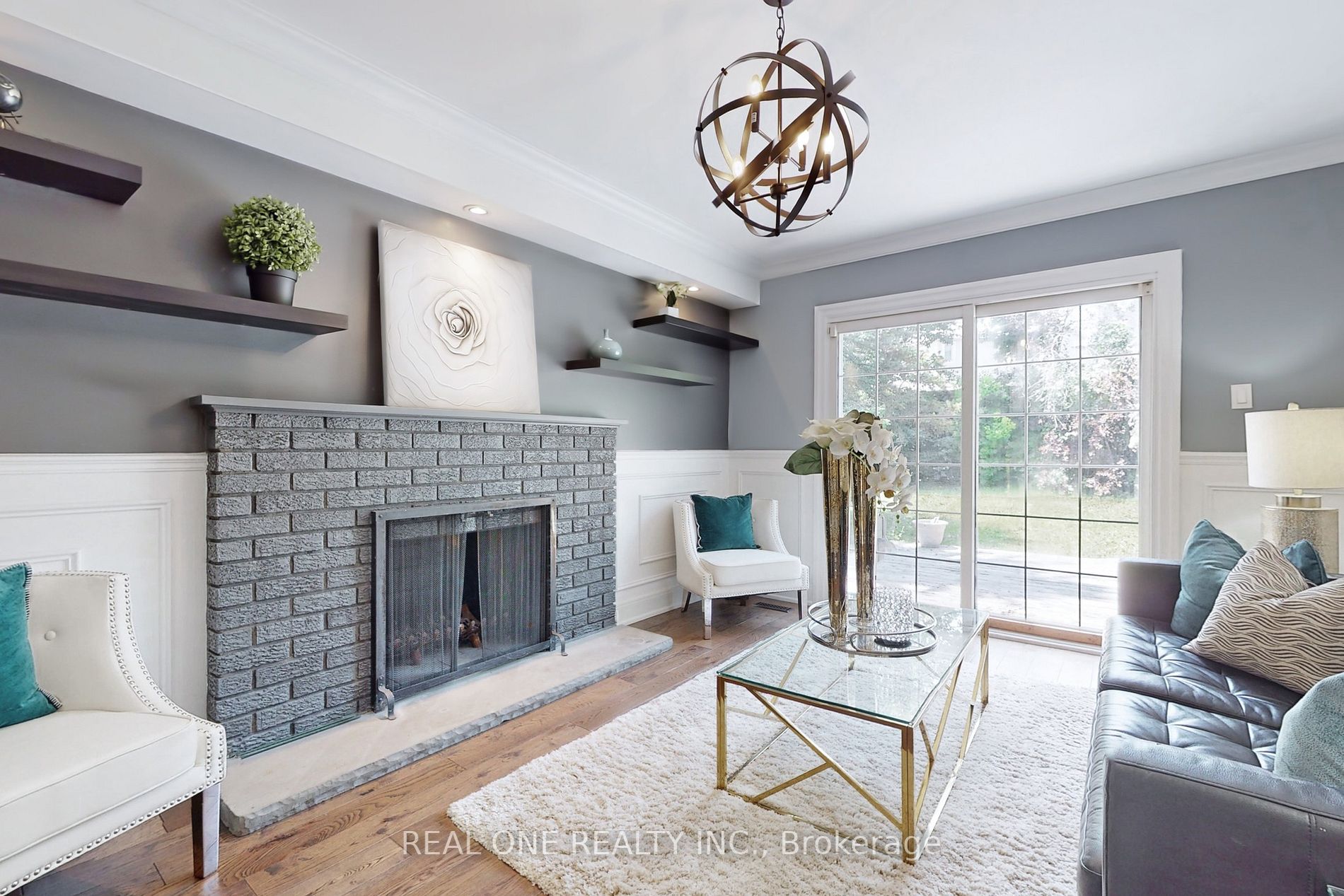 71 Chant Cres
