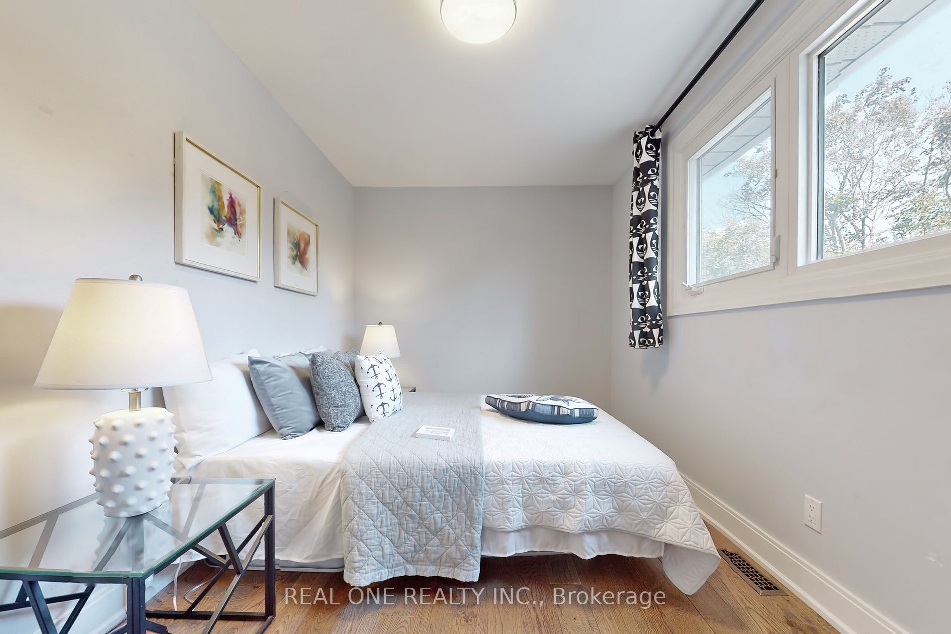 71 Chant Cres