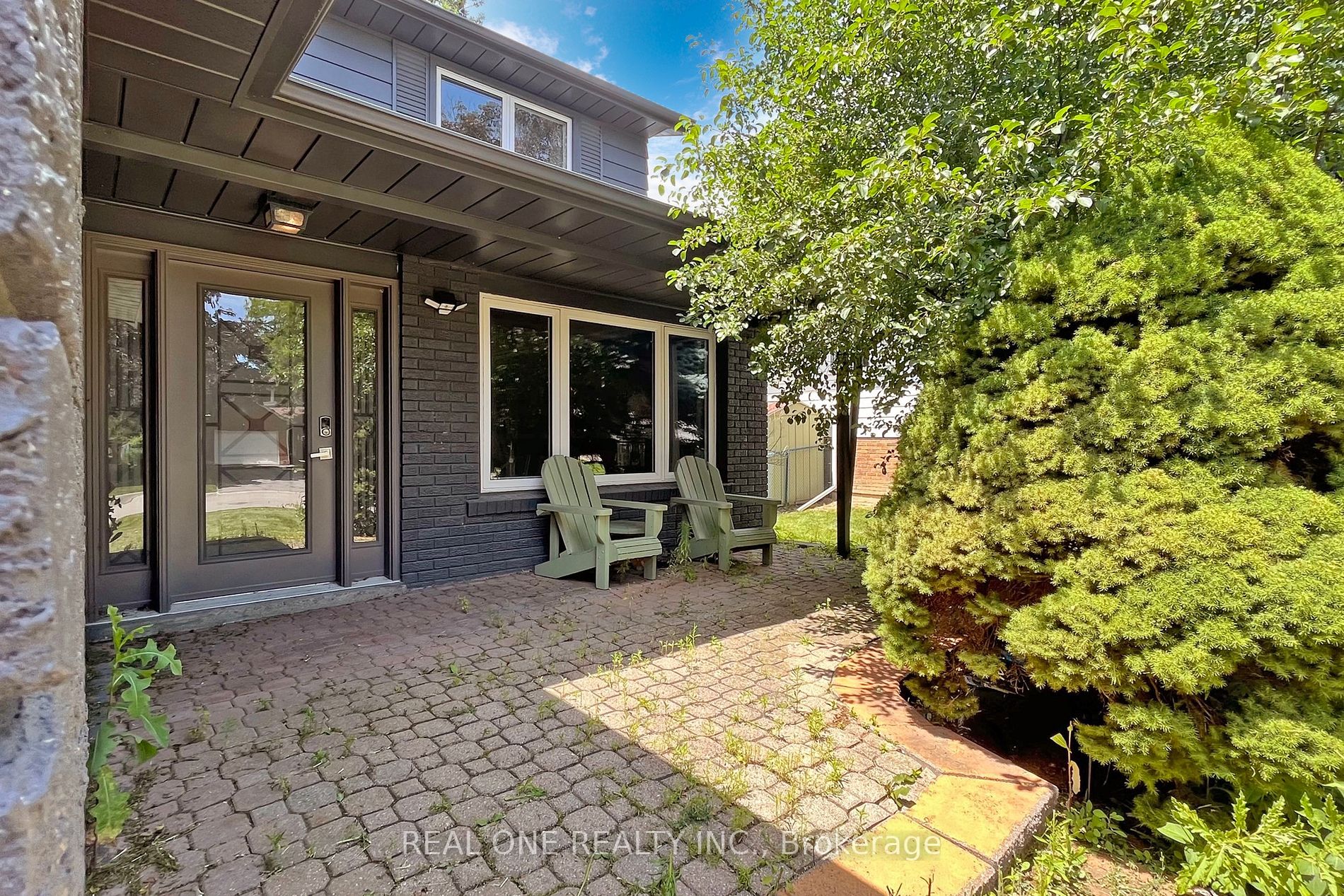 71 Chant Cres