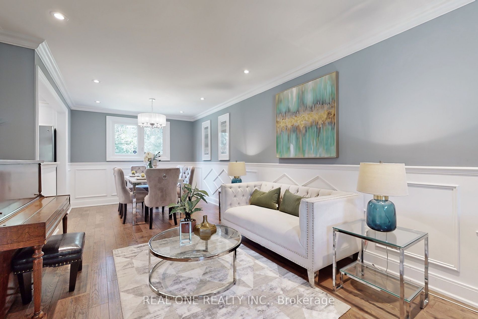 71 Chant Cres