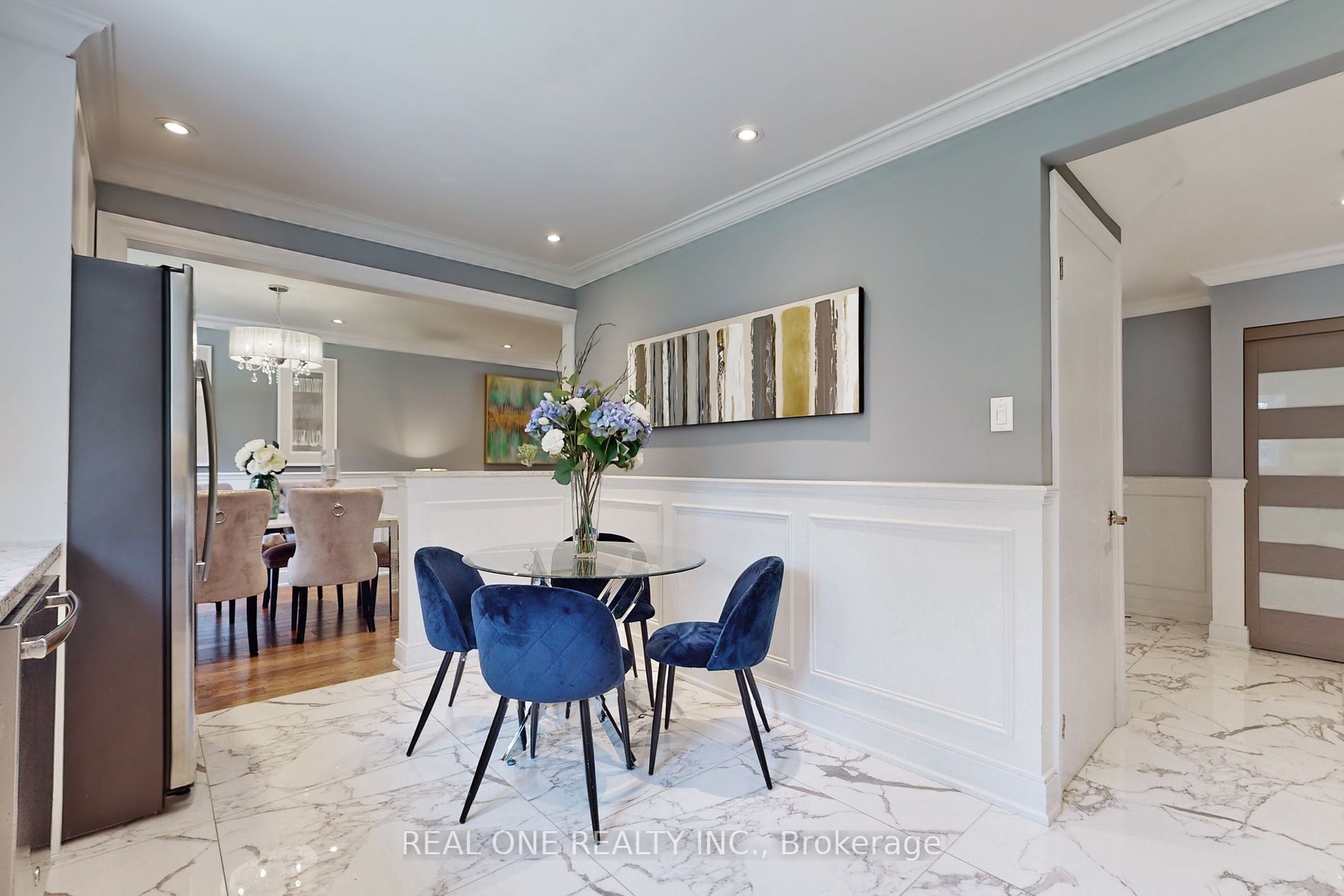 71 Chant Cres